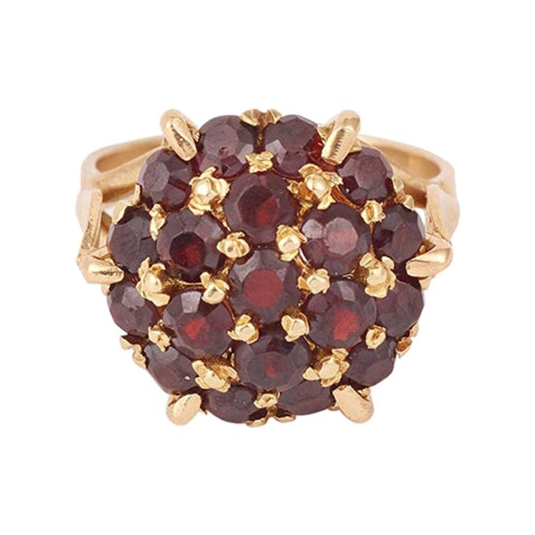 Retro Garnets Pave 18 Carats Yellow Cocktail Gold Ring