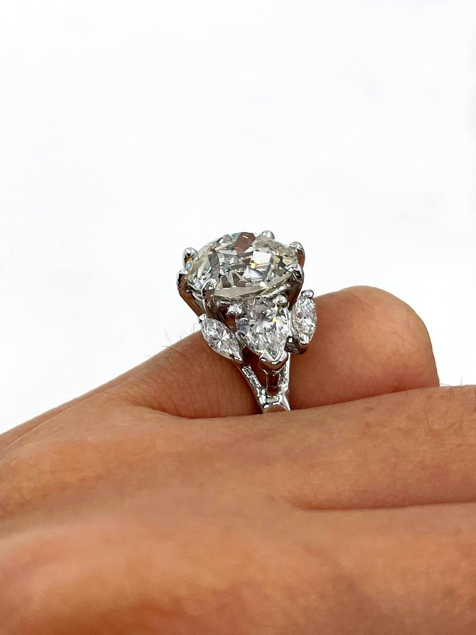 Retro GIA 6.51ct Old European Cut Diamond White Gold Vintage Ring In Good Condition In New York, NY