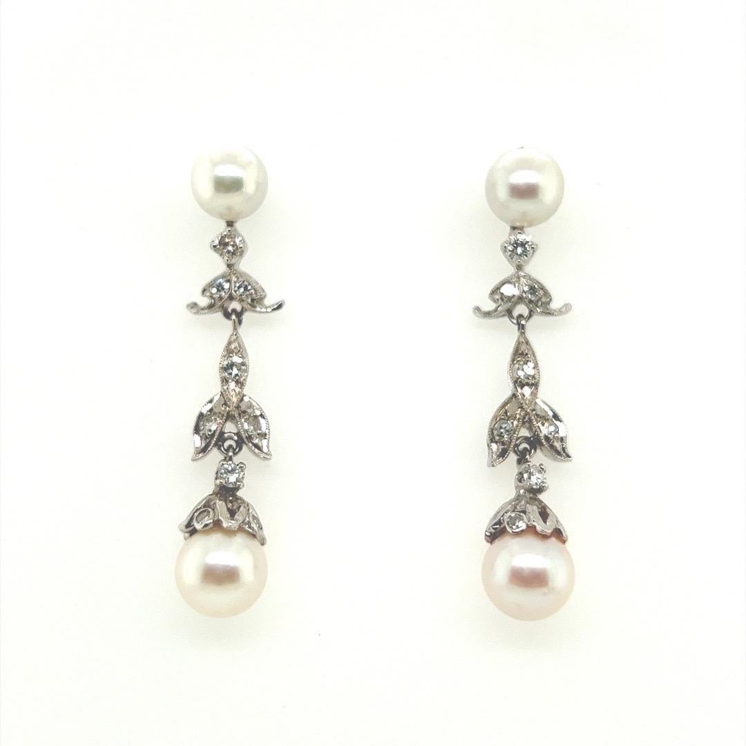 Retro Gold 0.50 Carat Natural Diamond & Pearl Drop Earrings, circa 1960 In Good Condition In Los Angeles, CA