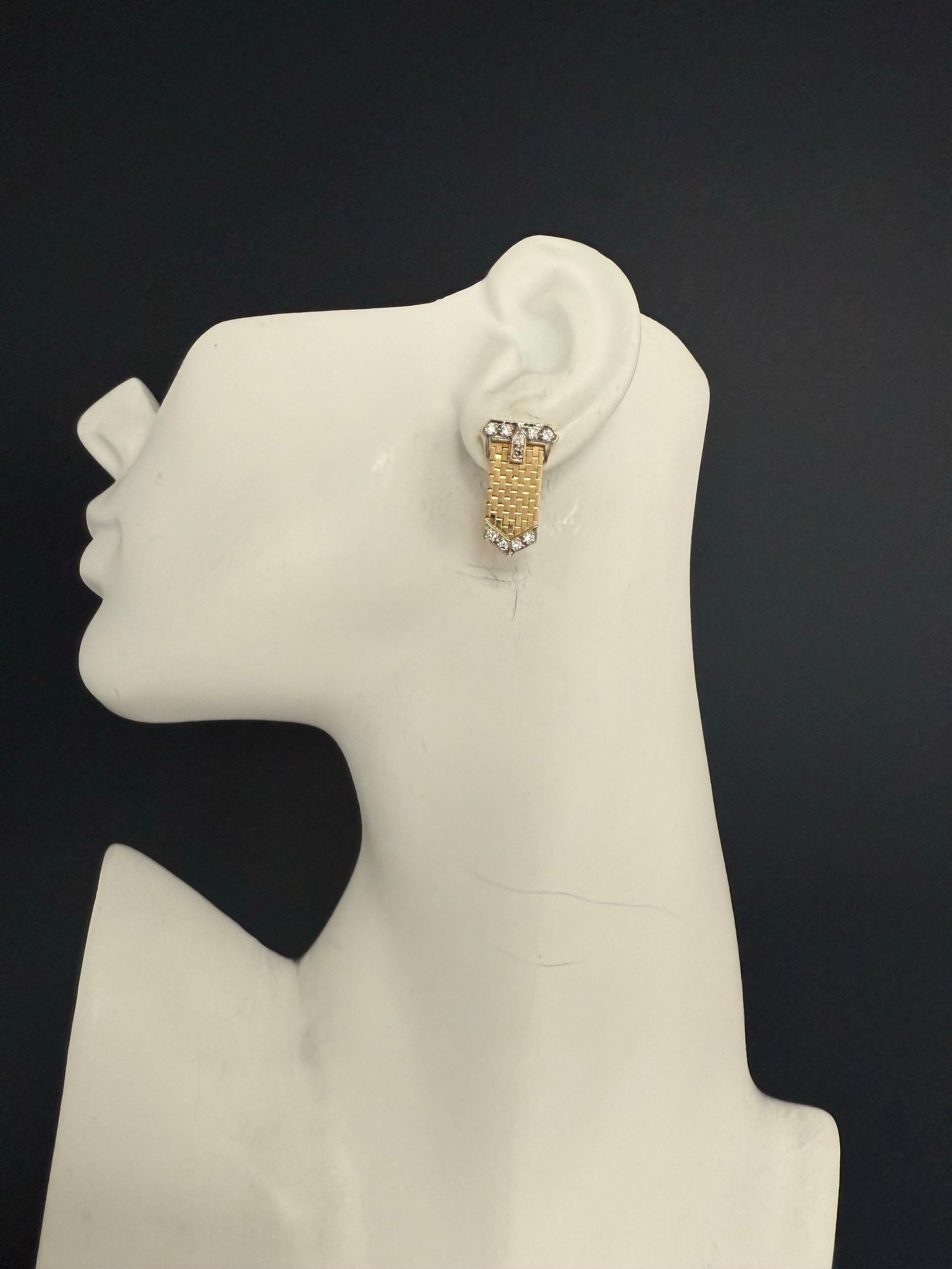 Orecchini con fibbia in oro retrò con diamanti naturali da 0,60 carati Circa 1980 in vendita 2