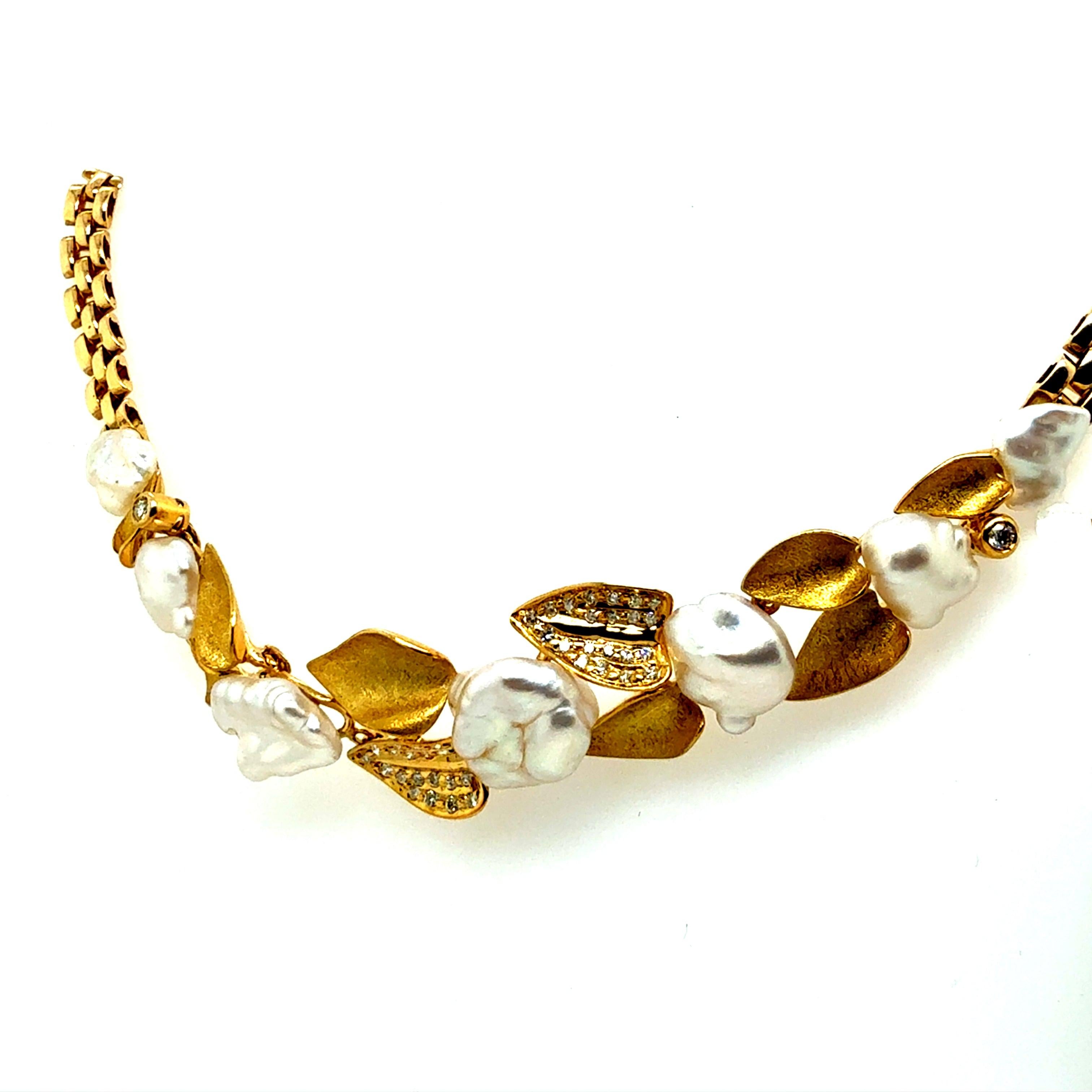 Round Cut Retro Gold 0.75 Carat Diamond & Pearl Choker Statement Necklace Circa 1960 For Sale