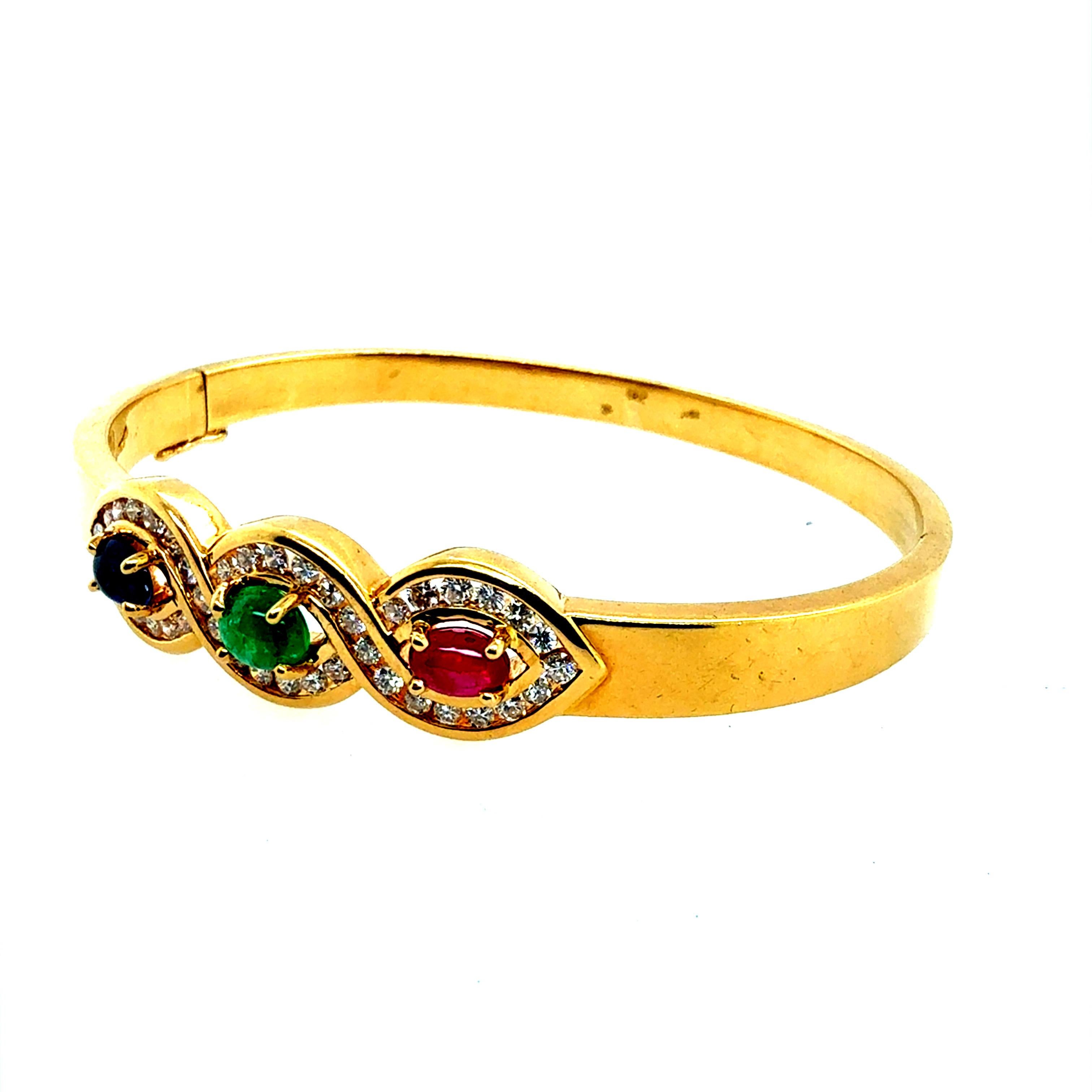 Taille ronde Bracelet rétro en or 1.2 CT Natural Diamond & Multicolor CAB Circa 1980 en vente