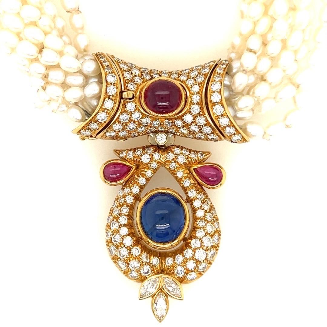 GIA Certified 14 Carat Natural Diamond and Blue Sapphire Cab Necklace Circa 1950 en vente 4
