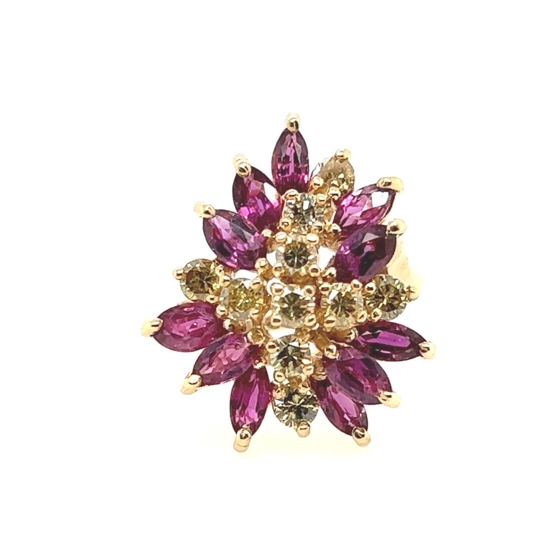 Retro Gold 2.45 Carat Natural Yellow Diamond & Red Ruby Cocktail Ring circa 1950 For Sale 2