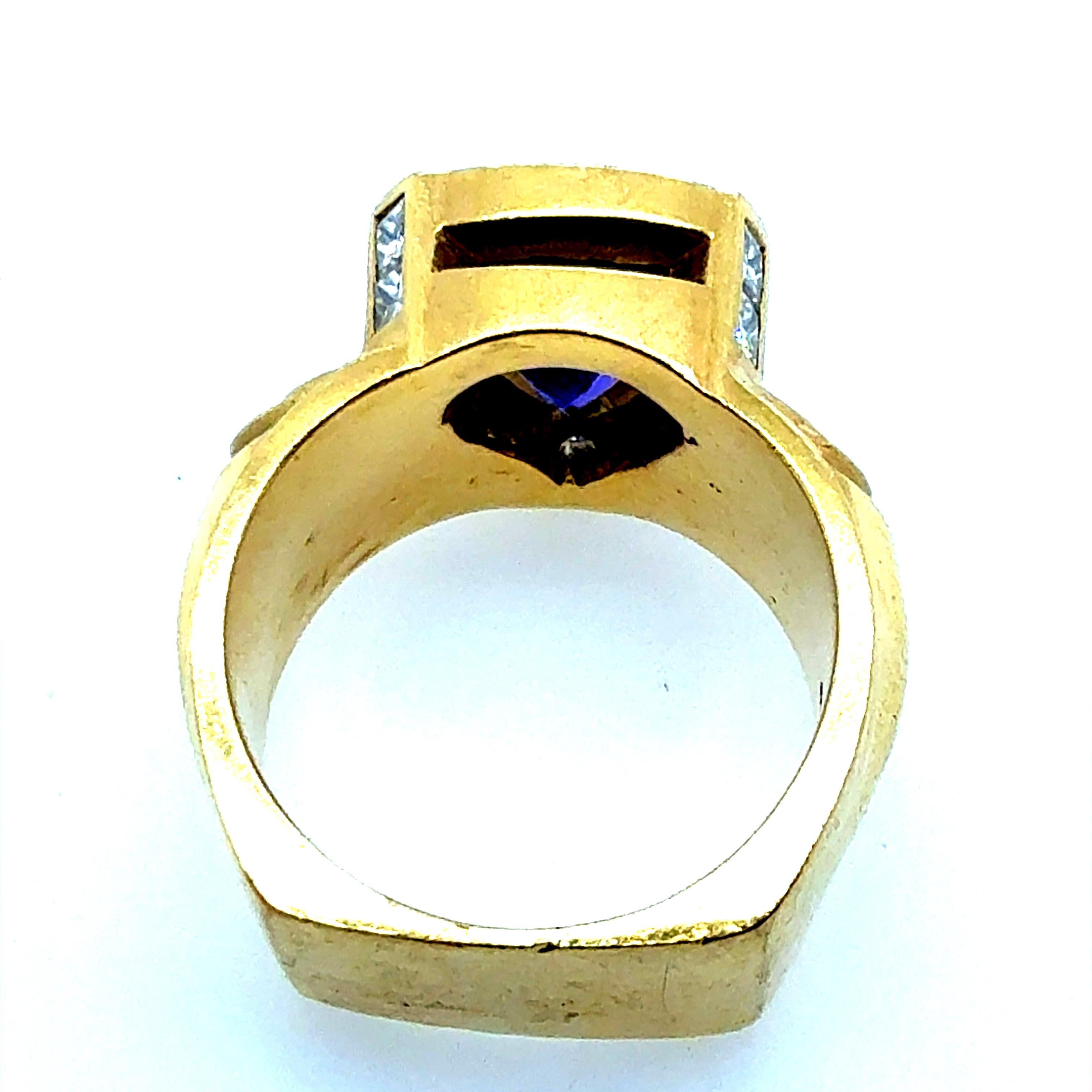 Retro Gold 2.5 Carat Natural Tanzanite & Diamond Statement Ring Circa 1980 For Sale 3