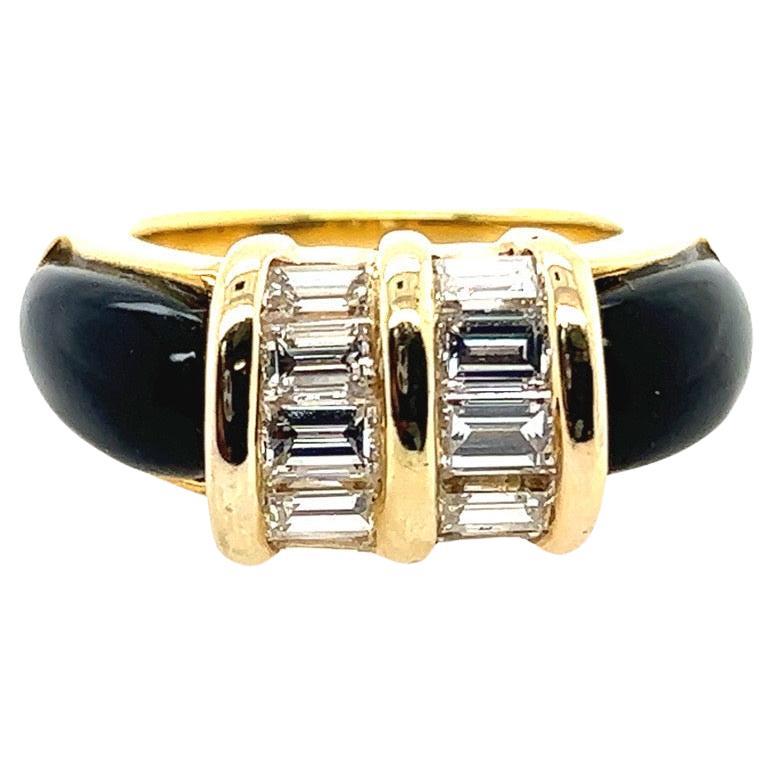 Retro Gold 2.50 Carat Natural Baguette Diamond & Onyx Cocktail Ring Circa 1960 For Sale