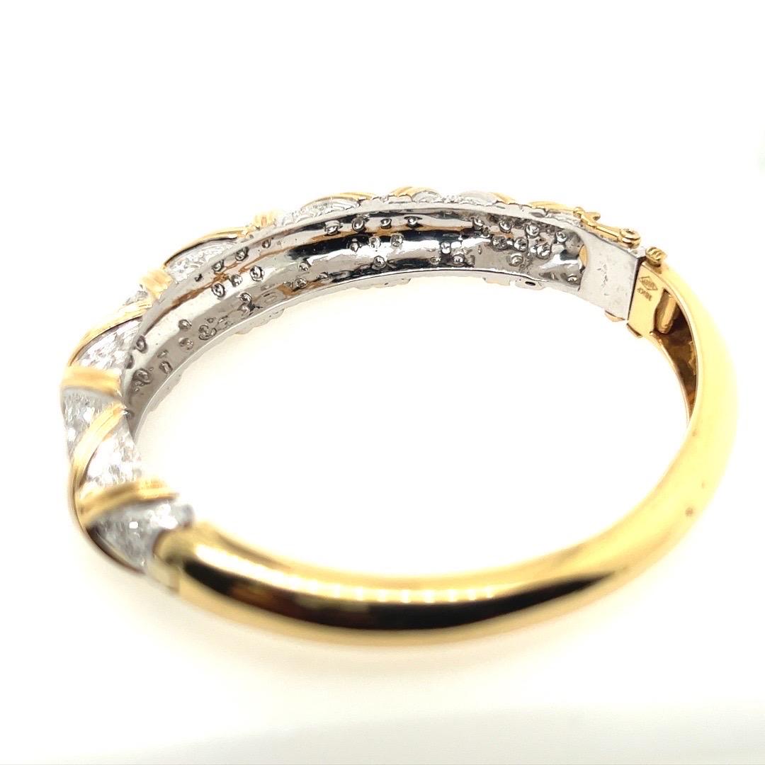 Bracelet jonc rétro en or avec diamants ronds incolores naturels de 2,50 carats, c. 1960 en vente 4