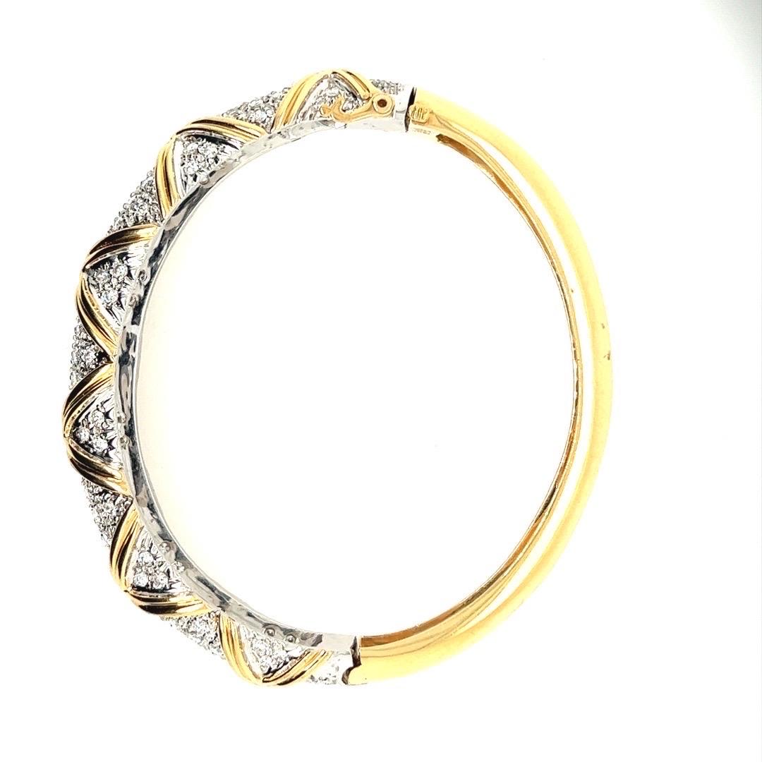 Retro Gold 2.50 Carat Natural Colorless Round Diamond Bangle Bracelet Circa 1960 For Sale 7