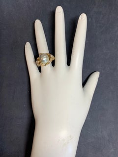Retro Gold 3 Carat Cocktail Ring Natural Diamonds and Pearl Gem, circa 1960