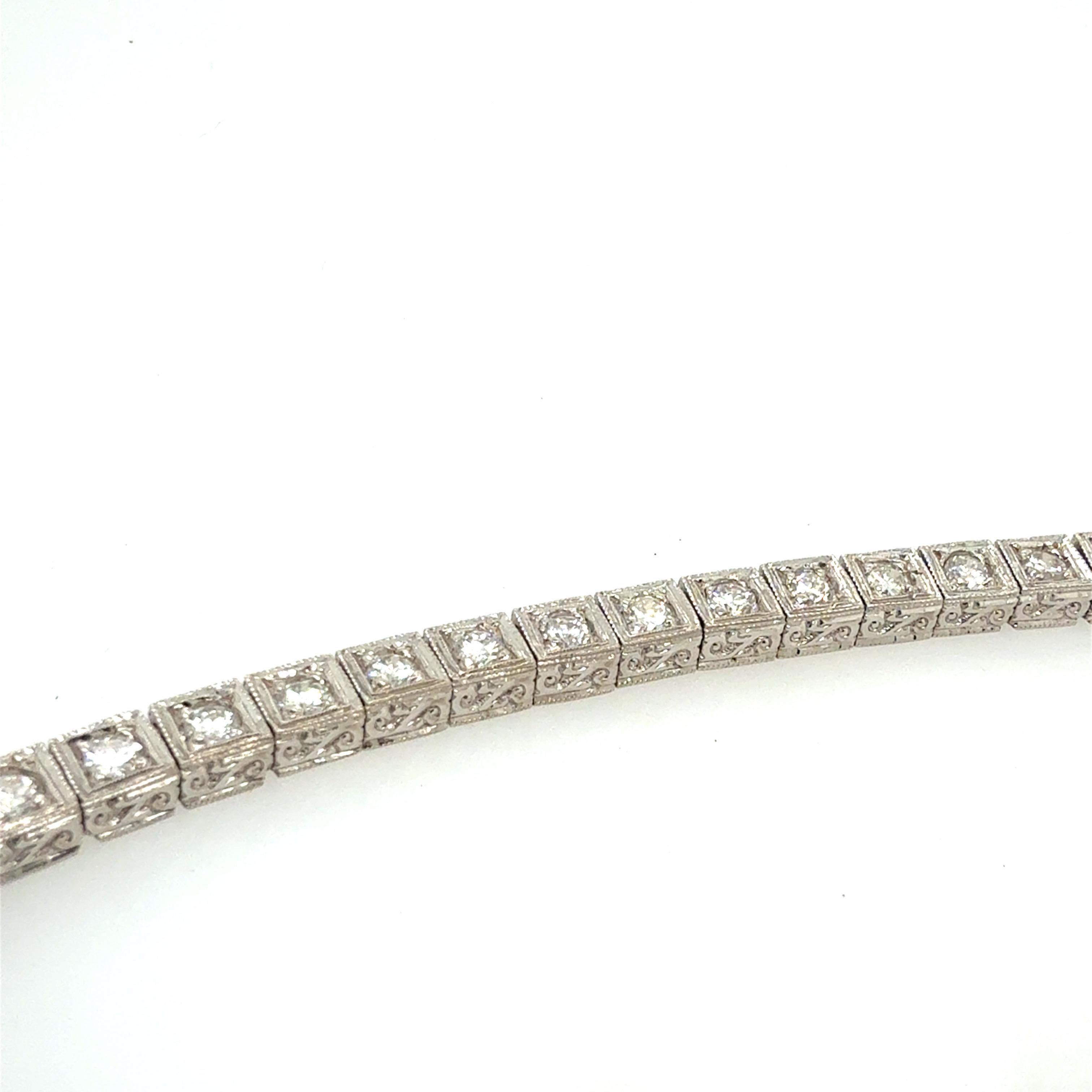 Retro Bracelet en or 3.25 Carat Natural Colorless Diamond Engraved Box 1990 en vente 1