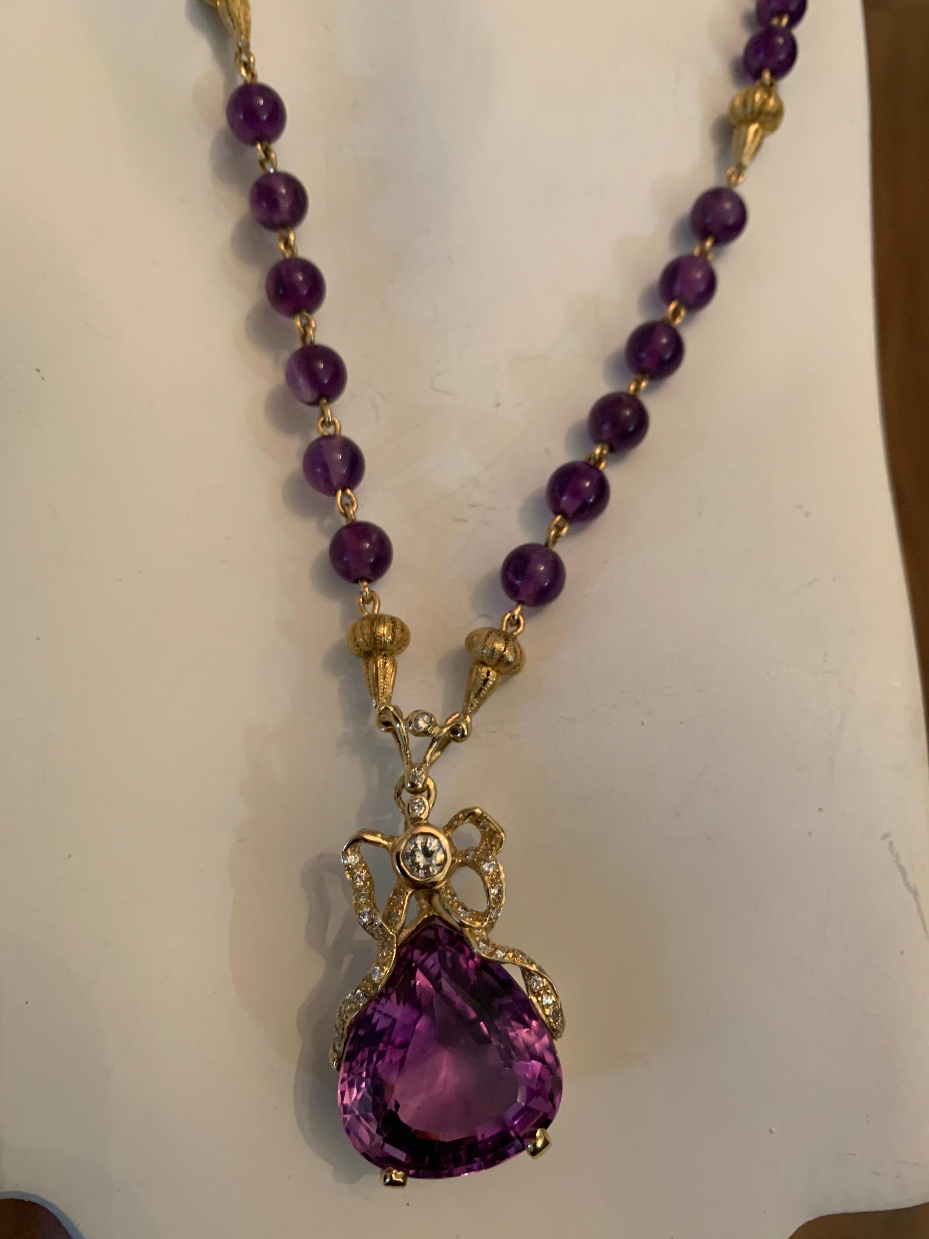 Retro Gold 35 Carat Natural Amethyst and Diamond Pendant Necklace, circa 1960 For Sale 4