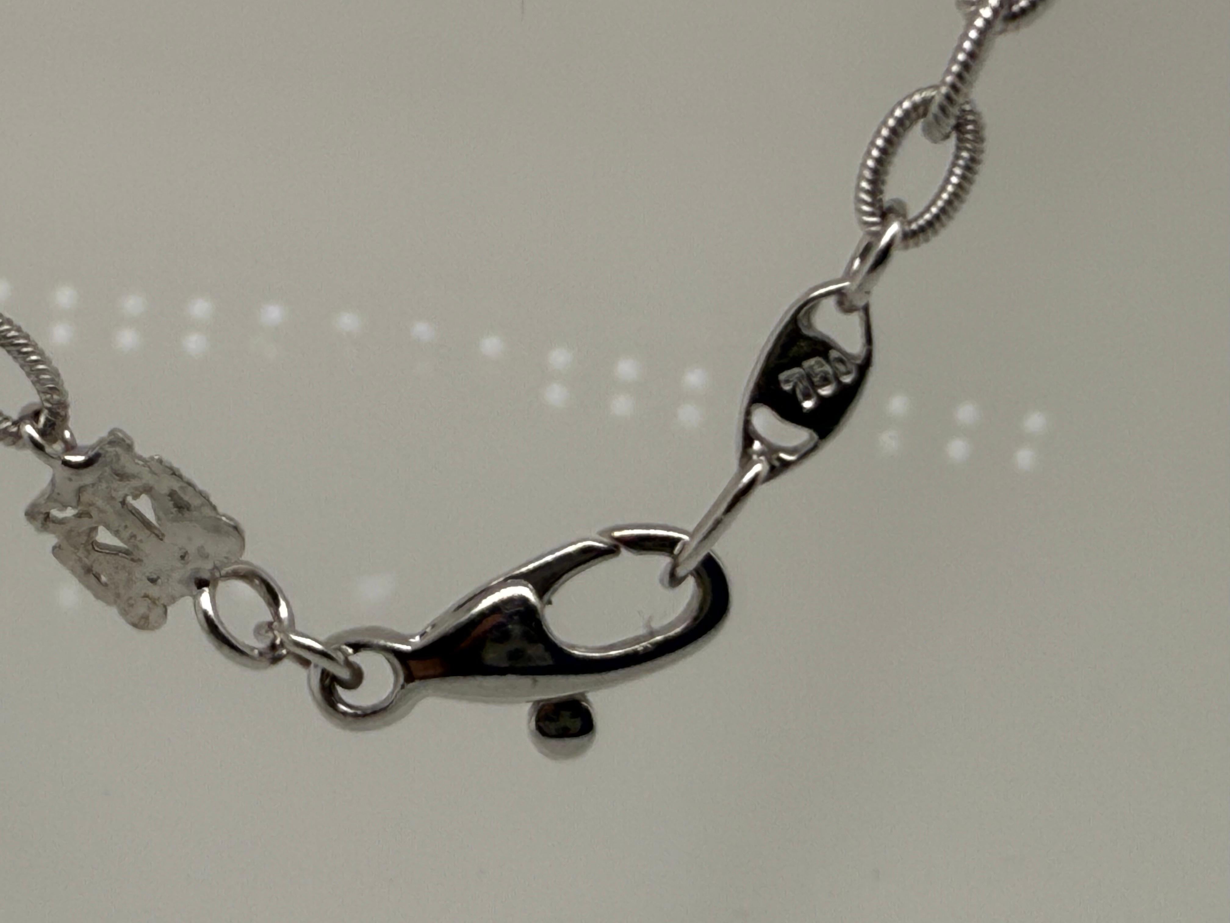 Collana in oro retrò con pera e diamanti naturali rotondi certificati GIA da 3,58 carati 1990 in vendita 3