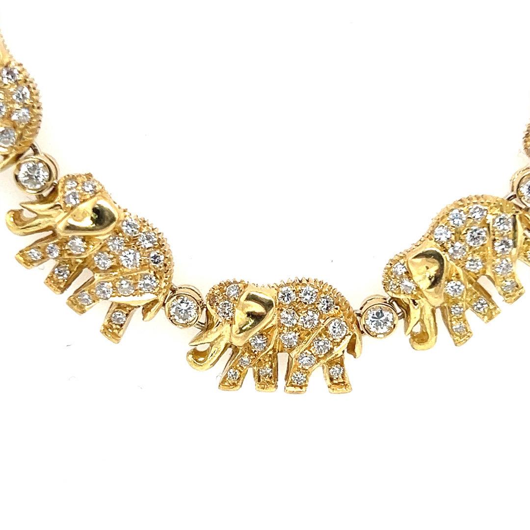 Retro Gold 5.50 Carat Natural Brilliant Colorless Diamond Elephant Necklace 1990 In Good Condition For Sale In Los Angeles, CA