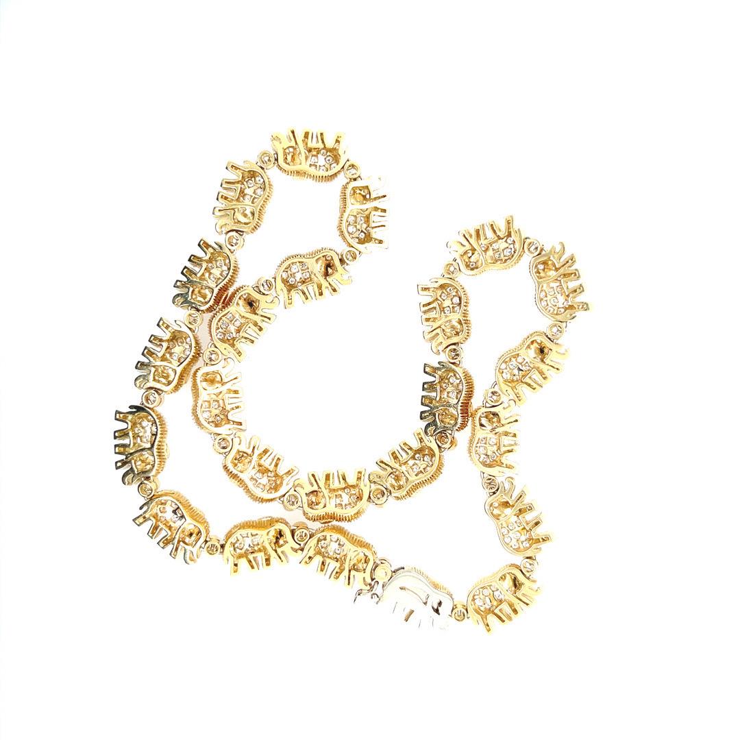 Women's Retro Gold 5.50 Carat Natural Brilliant Colorless Diamond Elephant Necklace 1990 For Sale