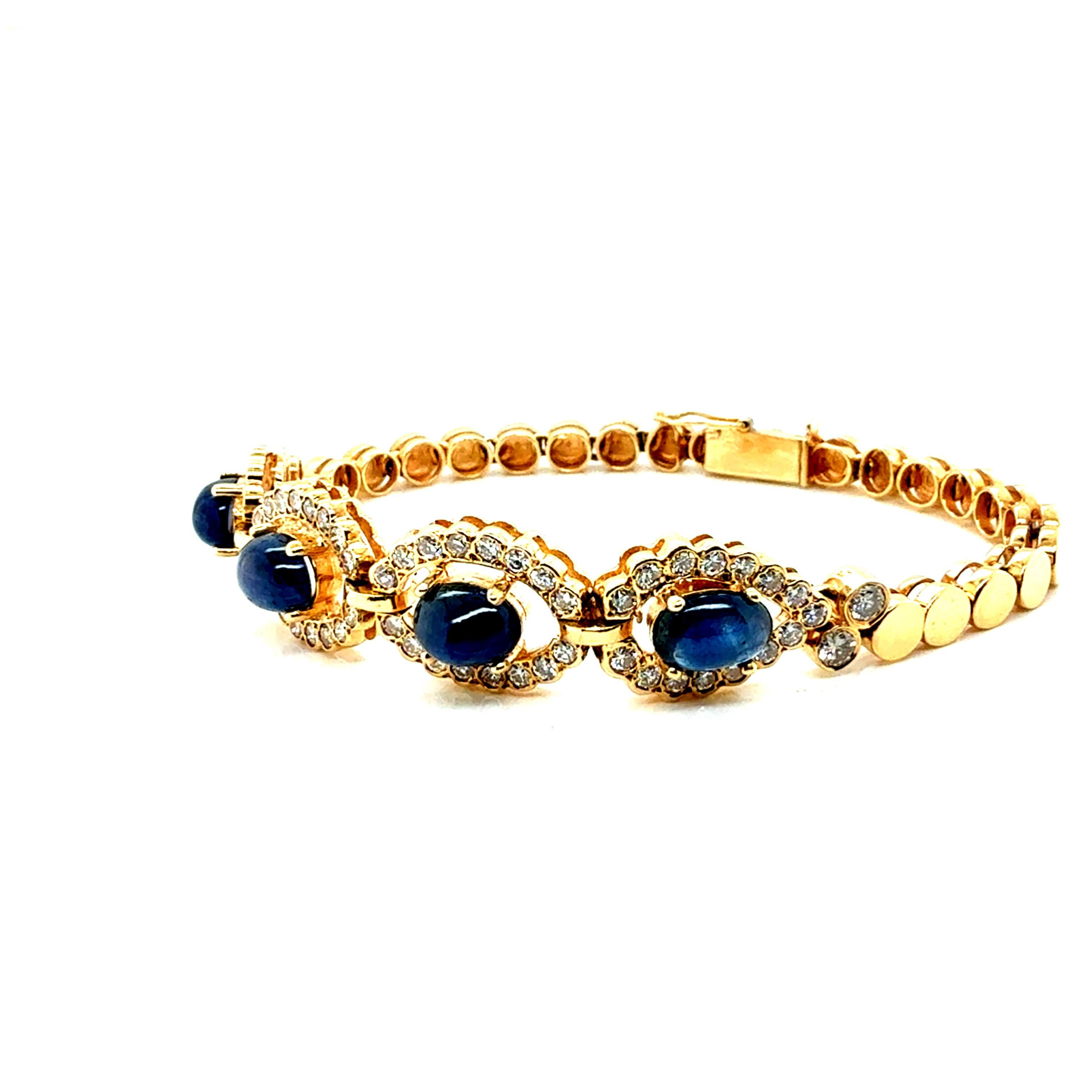 Rétro Bracciale Retro in oro con diamanti naturali e zaffiri blu da 6 carati CIRCA 1980 in vendita