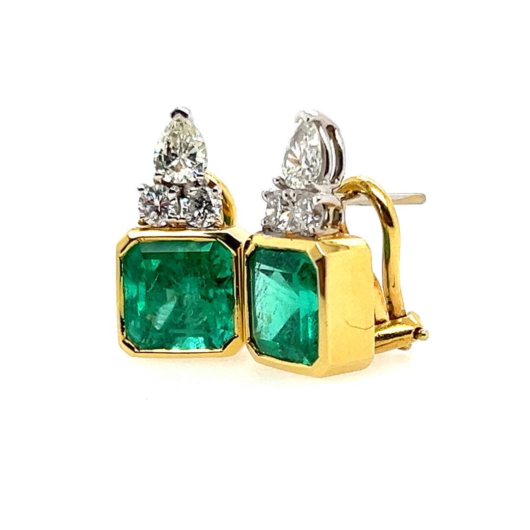 Retro Gold 7.25 Carats GIA Certified Natural Colombian Emerald Diamond Earrings For Sale 1