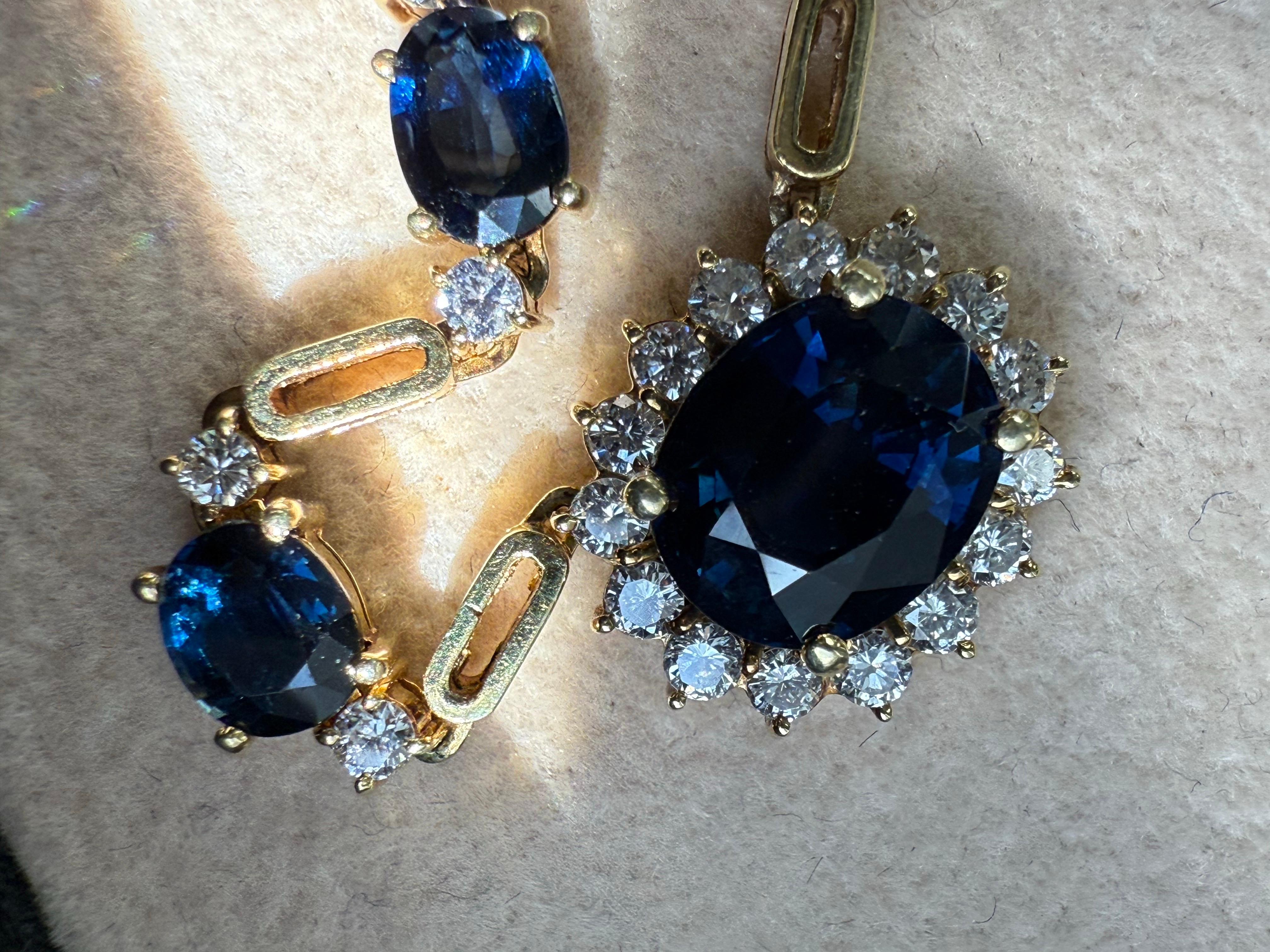 Taille ovale Collier en or rétro avec 7,55 carats de diamants naturels et saphir bleu royal en vente