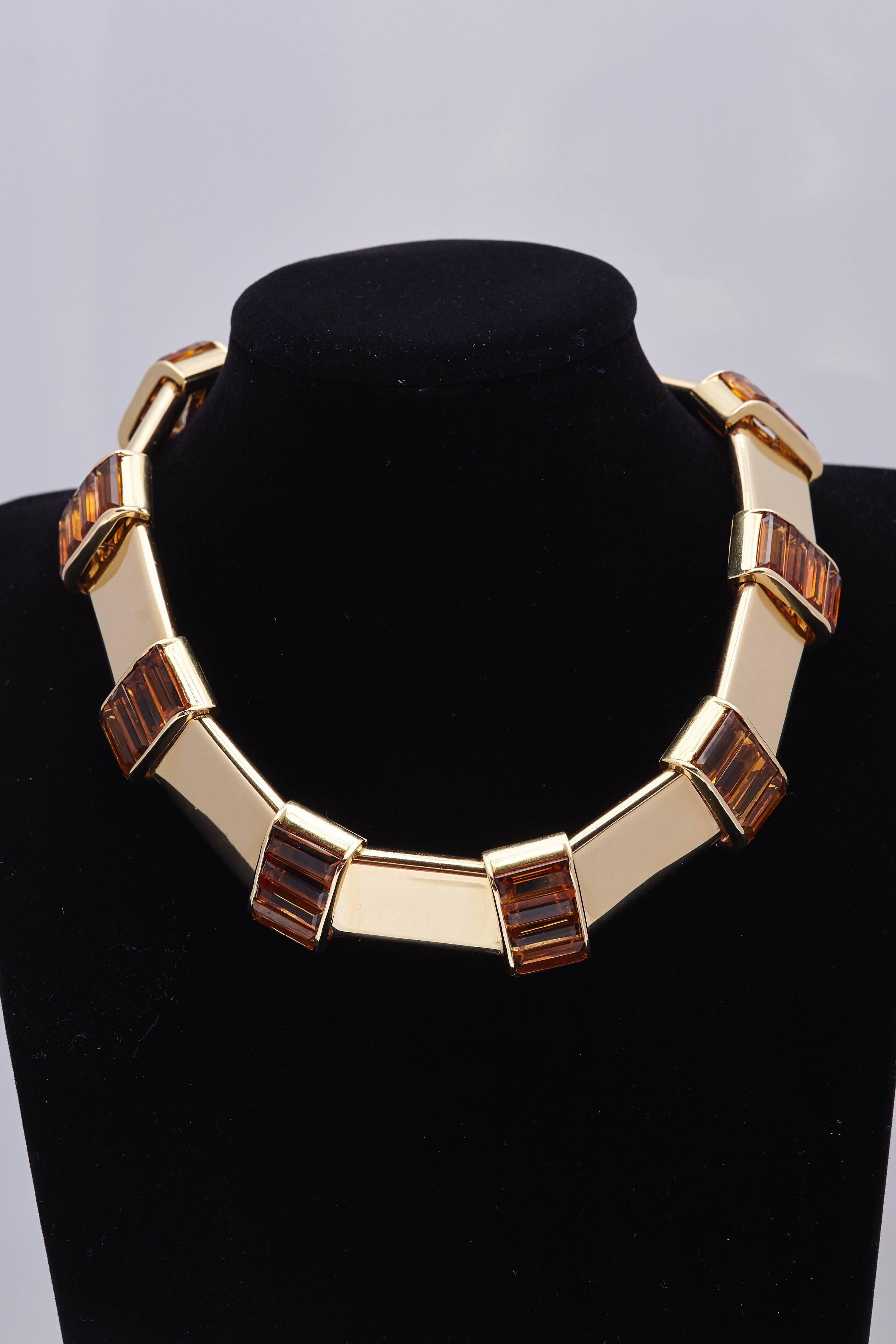 A retro 18kt yellow gold and citrine necklace by Niva with movable links , circa 1960s. 