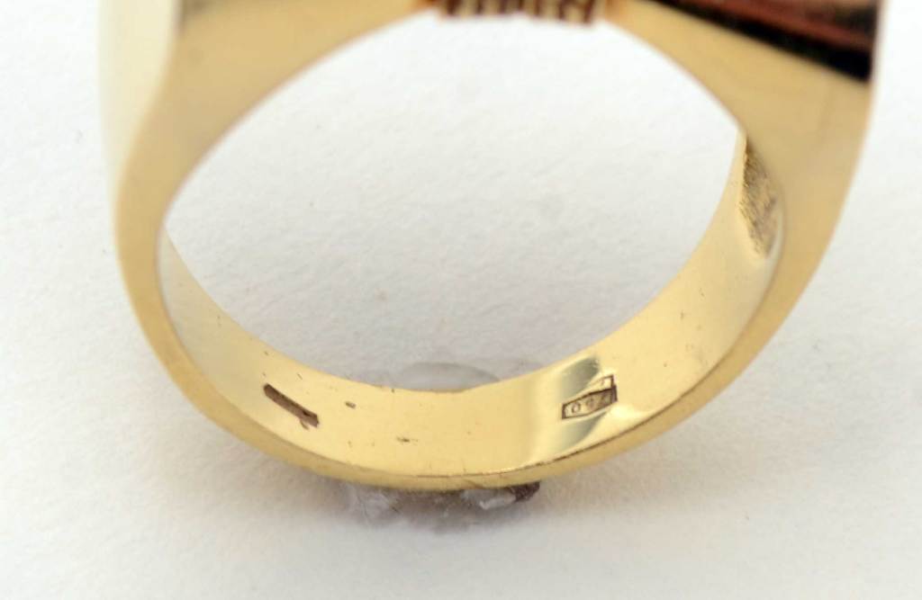 Taglio rotondo Anello con fiocco retrò in oro e diamanti in vendita