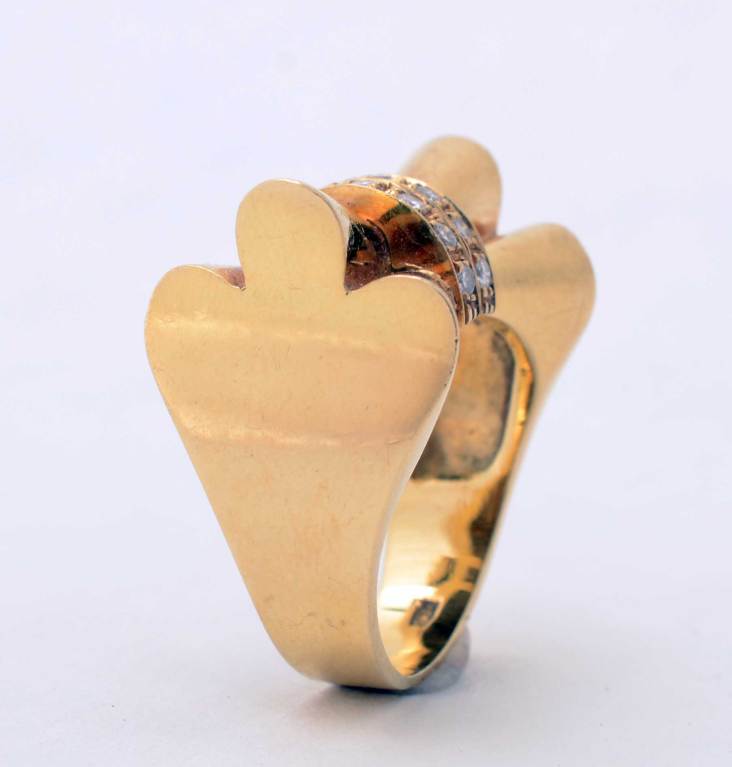 Anello con fiocco retrò in oro e diamanti In condizioni ottime in vendita a Darnestown, MD