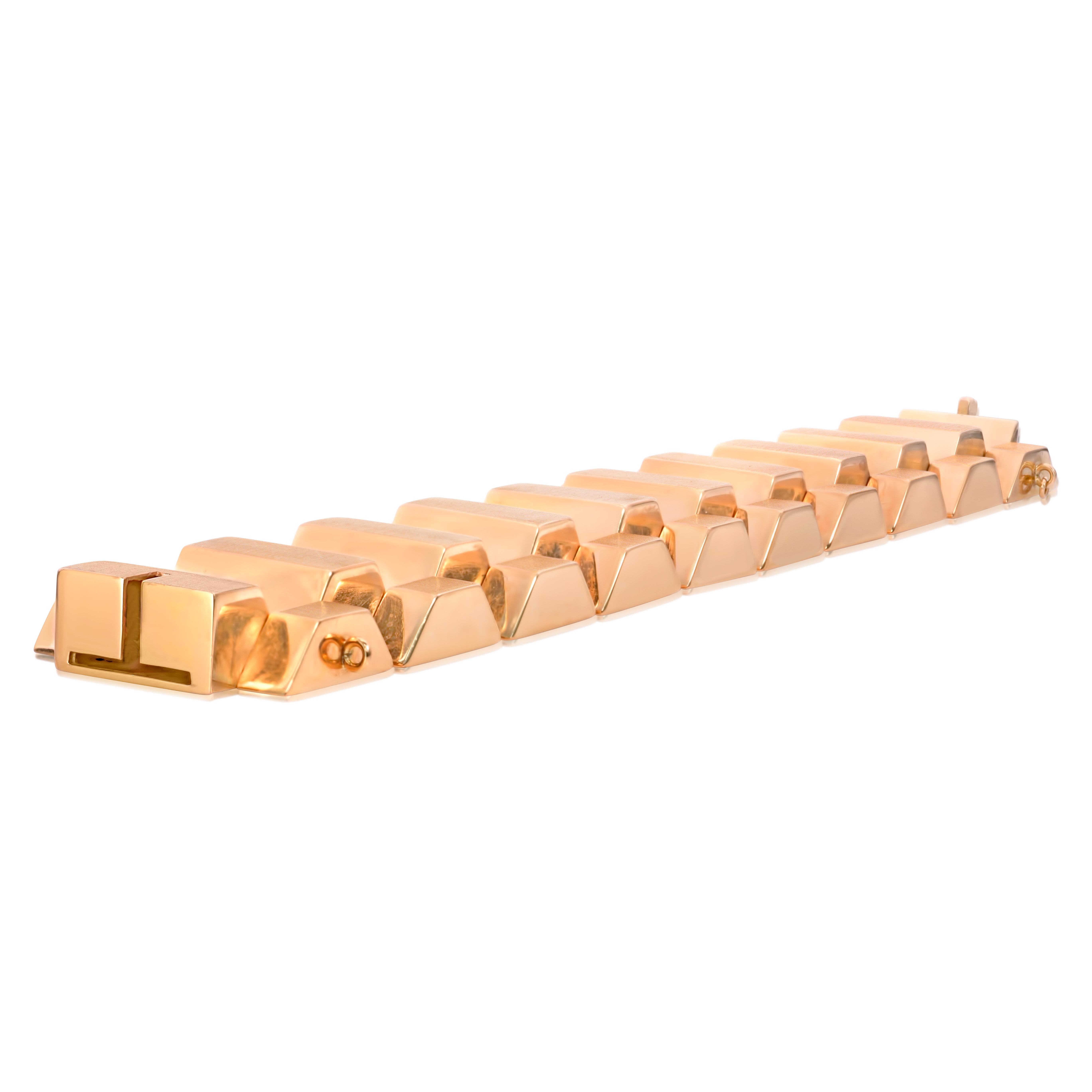 Retro Gold Bar Tank Link Fashion Bracelet in 18K Rose Gold In Excellent Condition For Sale In New York, NY
