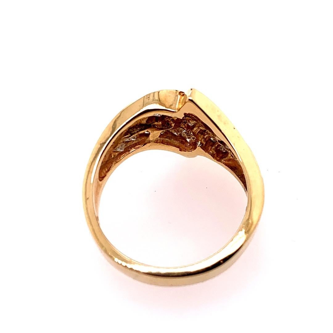 Retro Gold Cocktail 1.25 Carat Natural Diamond Ring Round and Baguette For Sale 1