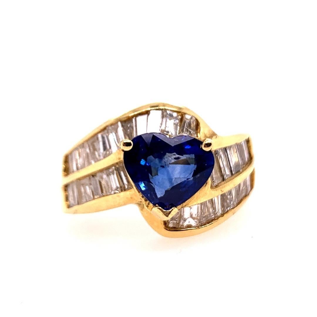 Retro Gold Cocktail 4.50 Carat Ring Natural Heart Sapphire & Diamond, circa 1980 In Good Condition For Sale In Los Angeles, CA