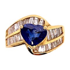 Retro Gold Cocktail 4.50 Carat Ring Natural Heart Sapphire & Diamond, circa 1980