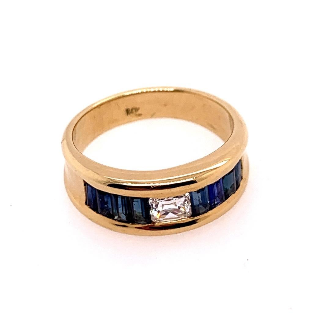 Retro Gold Cocktail Ring 1.4 Carat Natural Radiant Diamond and Sapphire Gem 1950 For Sale 3
