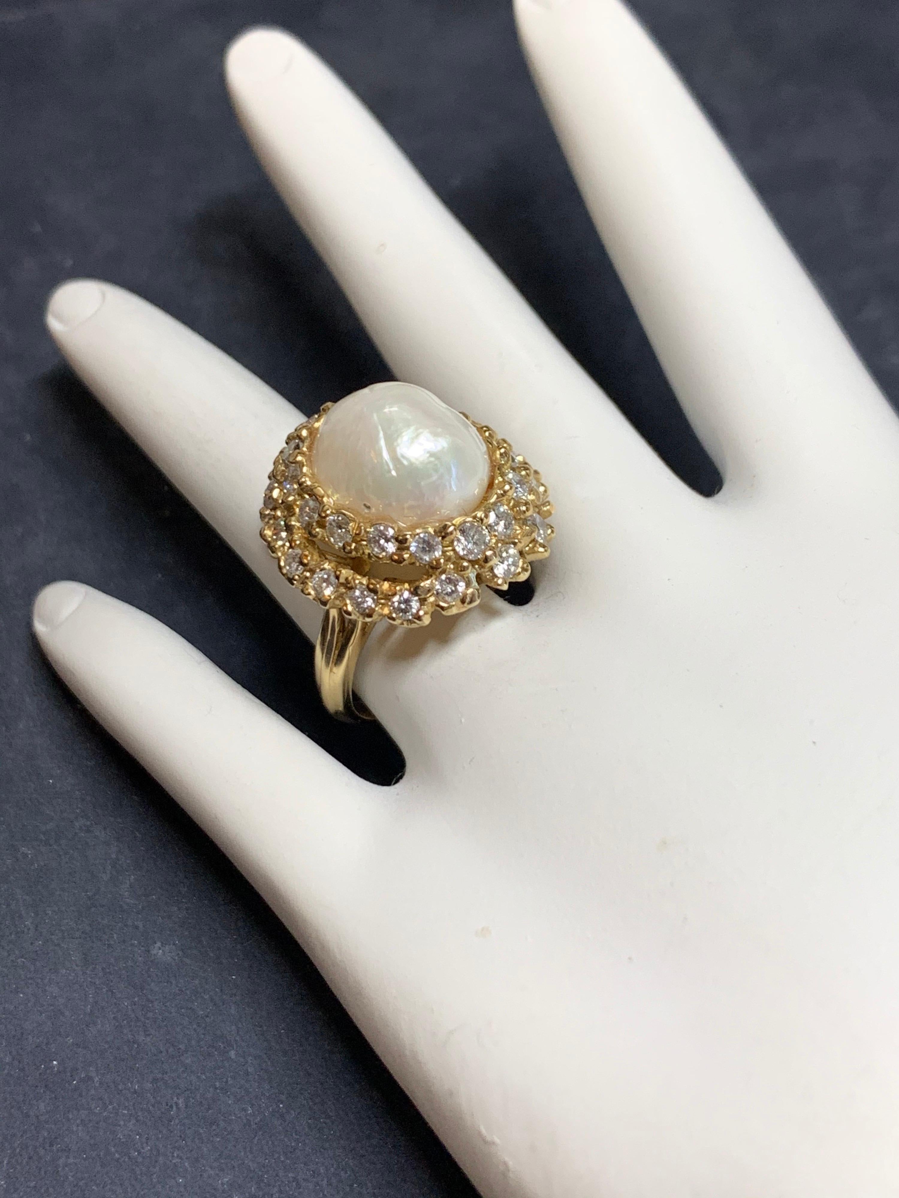 Round Cut Retro Gold Cocktail Ring 1.8 Carat Natural Colorless Diamond & Pearl, circa 1950 For Sale
