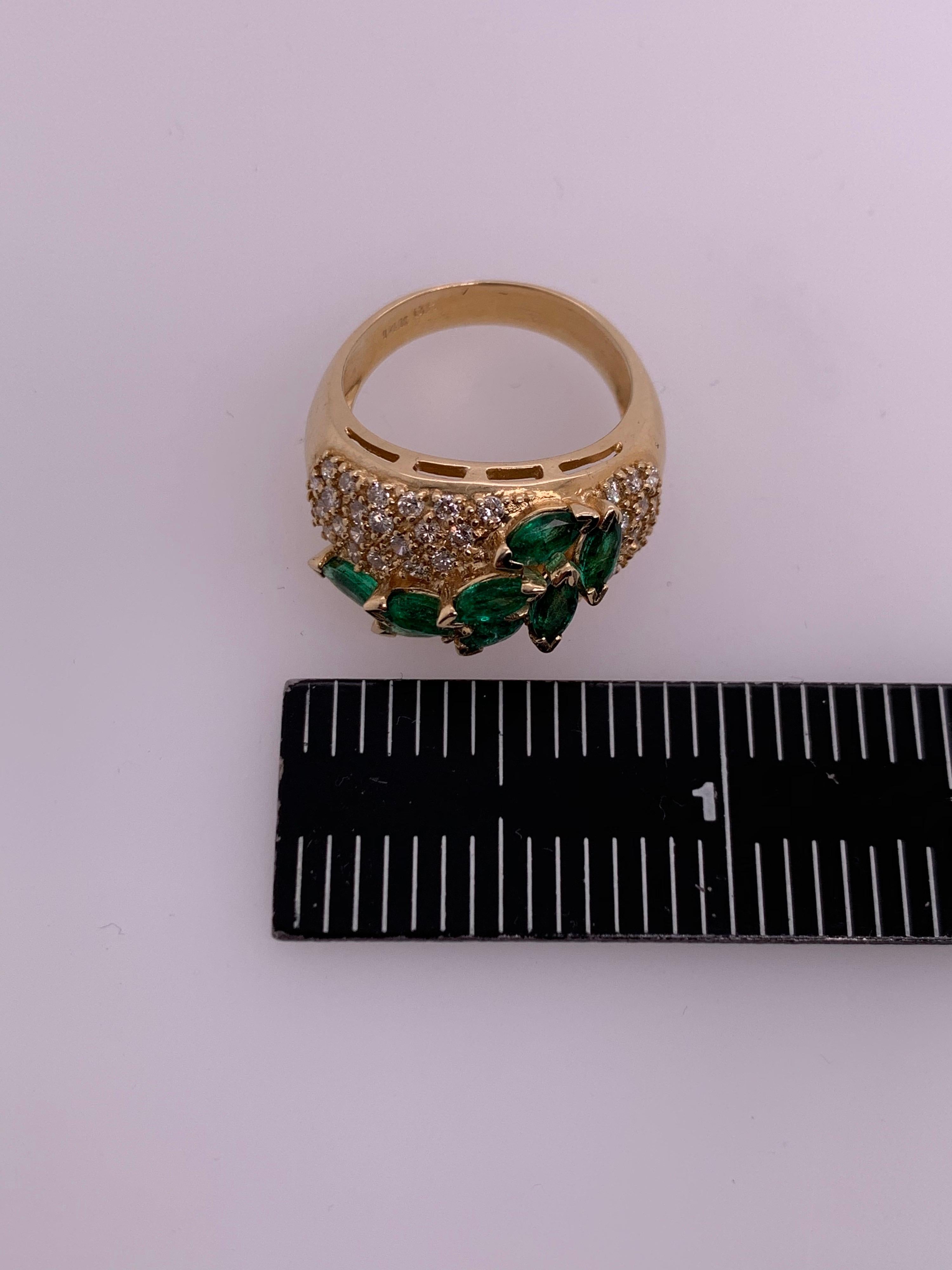 Retro Gold Cocktail Ring 1.8 Carat Natural Marquise Emerald & Diamond circa 1960 For Sale 2