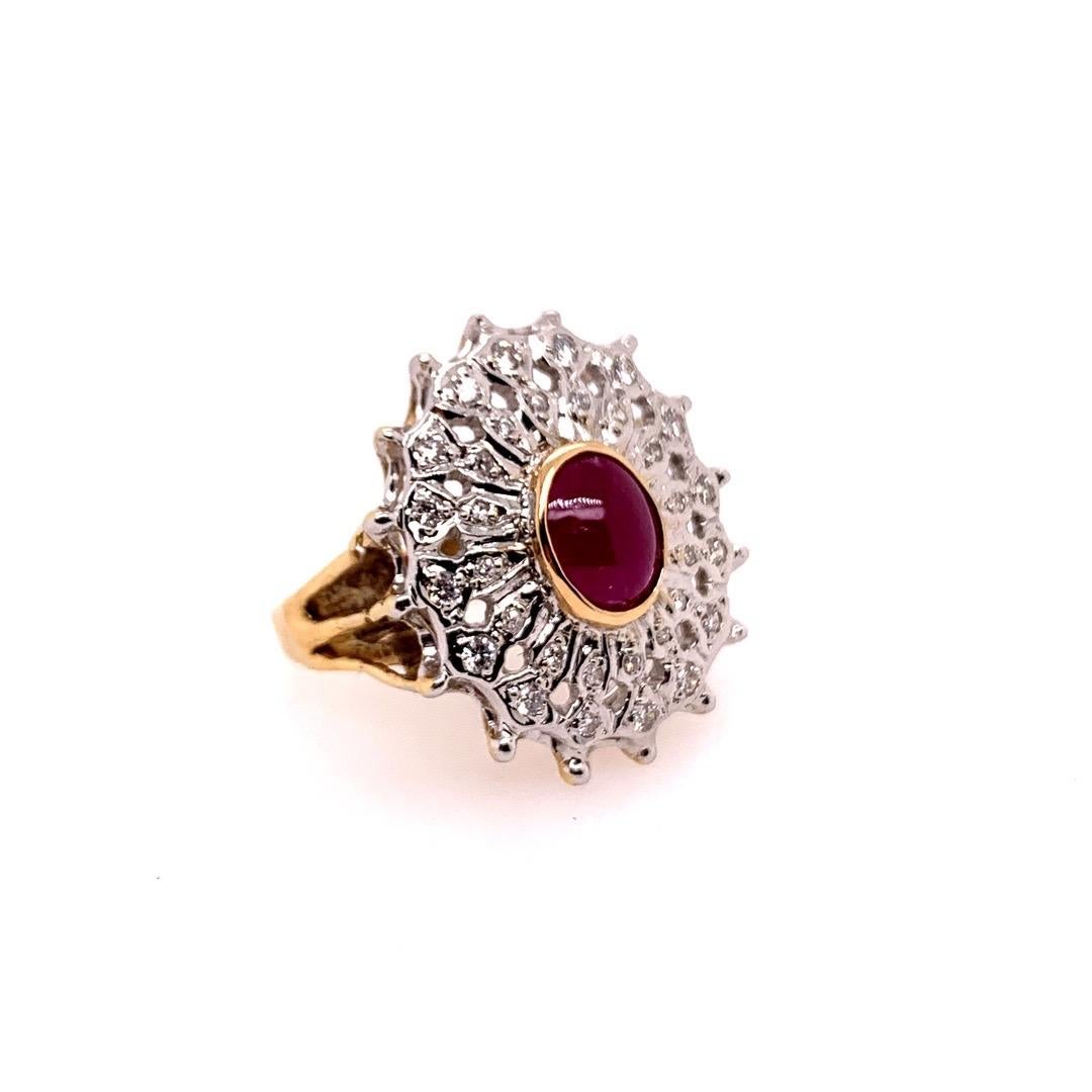 Retro Gold Cocktail Ring 2.40 Carat Natural Cabochon Ruby and Diamond circa 1960 For Sale 3