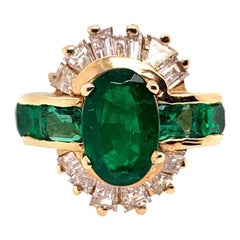 Vintage Gold Cocktail Ring 3.1 Carat Natural Emerald Gemstone & Diamond circa 1950