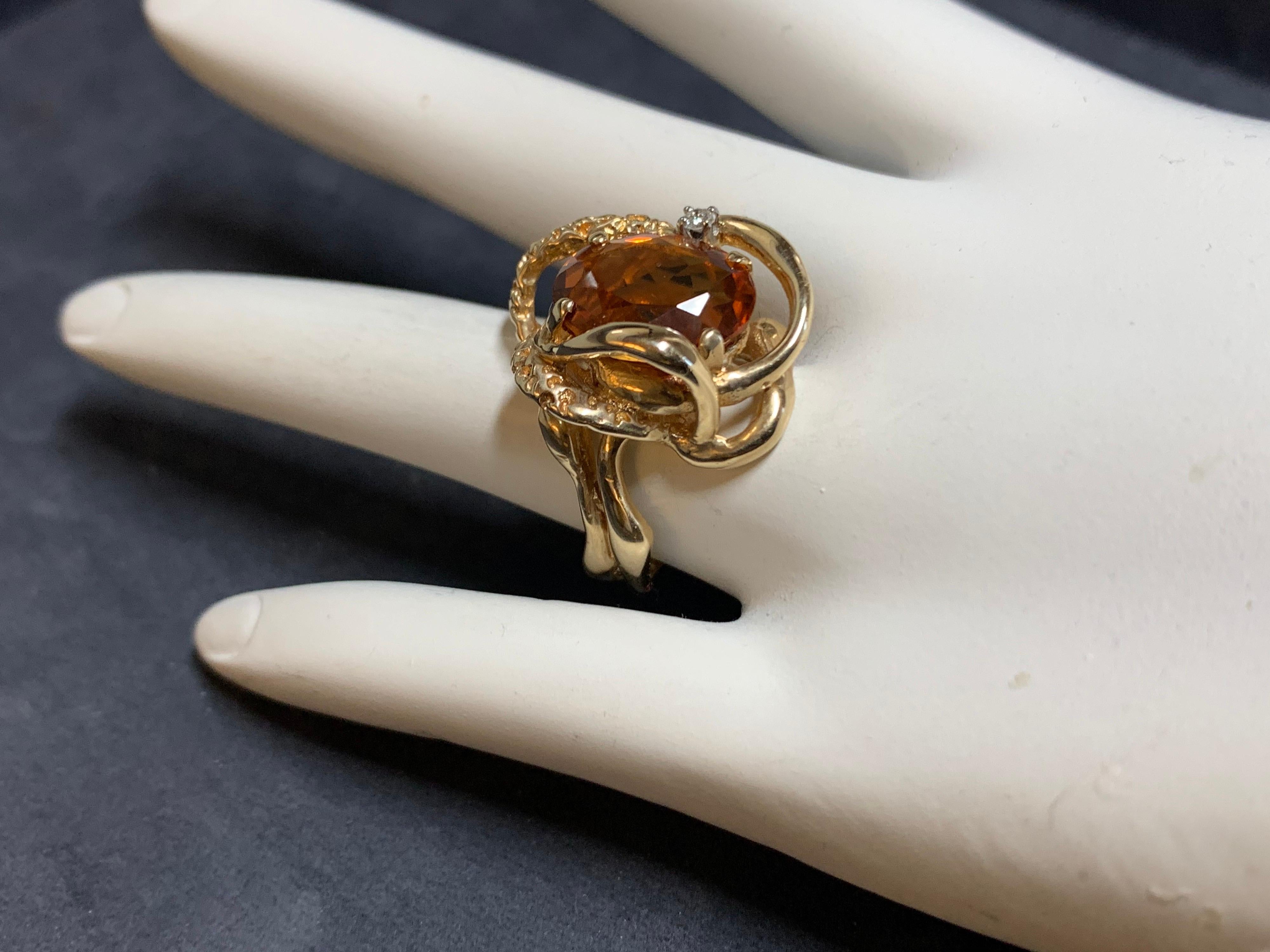 Retro Gold Cocktail Ring 5 Carat Natural Citrine Quartz and Diamond, circa 1960 5