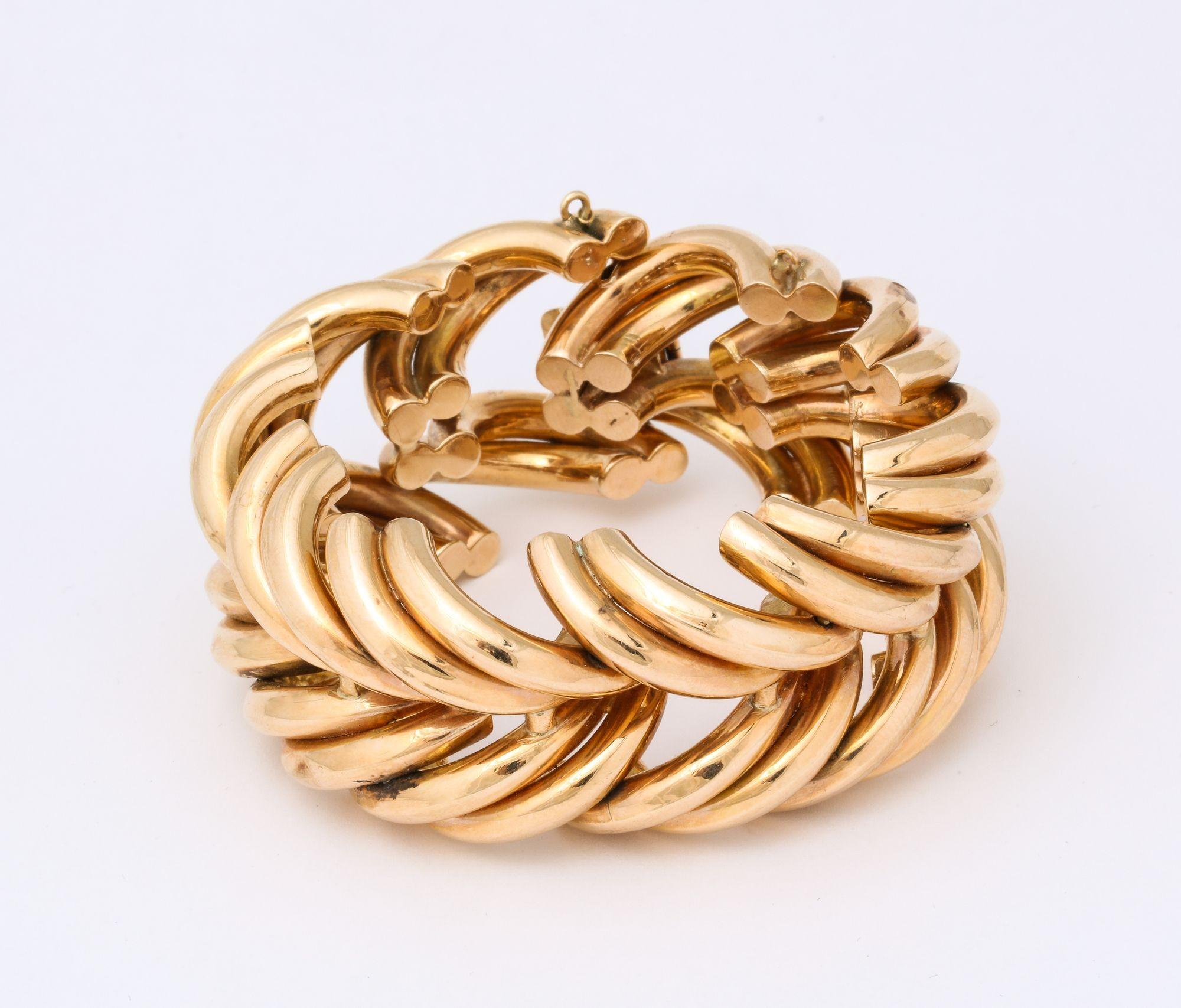 Rétro Bracelet rétro en or 14 carats à double « illumination » en vente