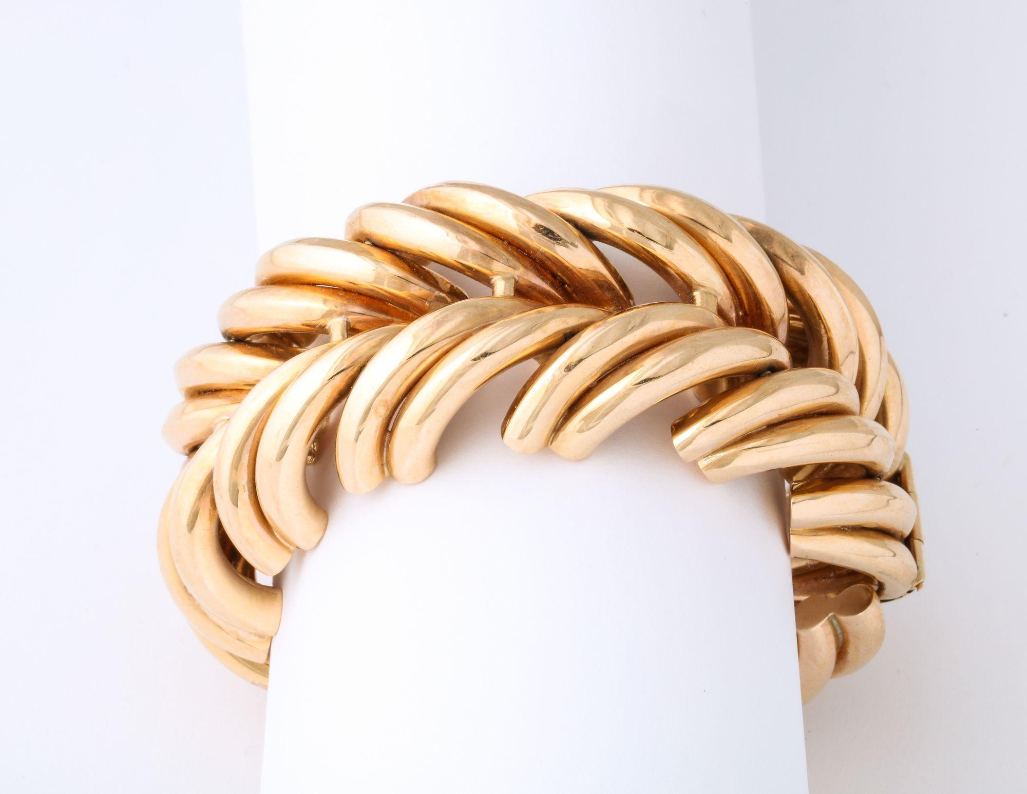 Bracelet rétro en or 14 carats à double « illumination » Pour femmes en vente