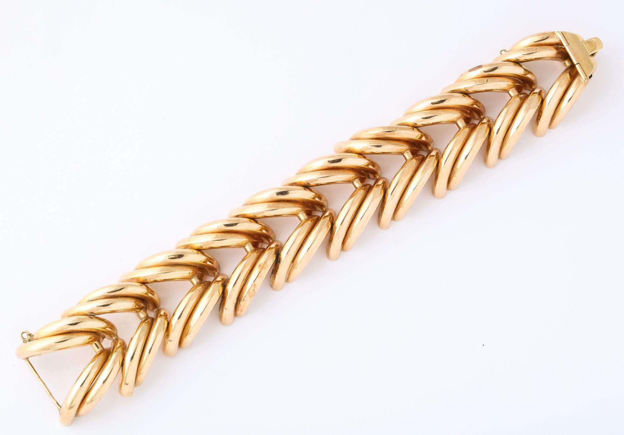 Bracelet rétro en or 14 carats à double « illumination » en vente 1