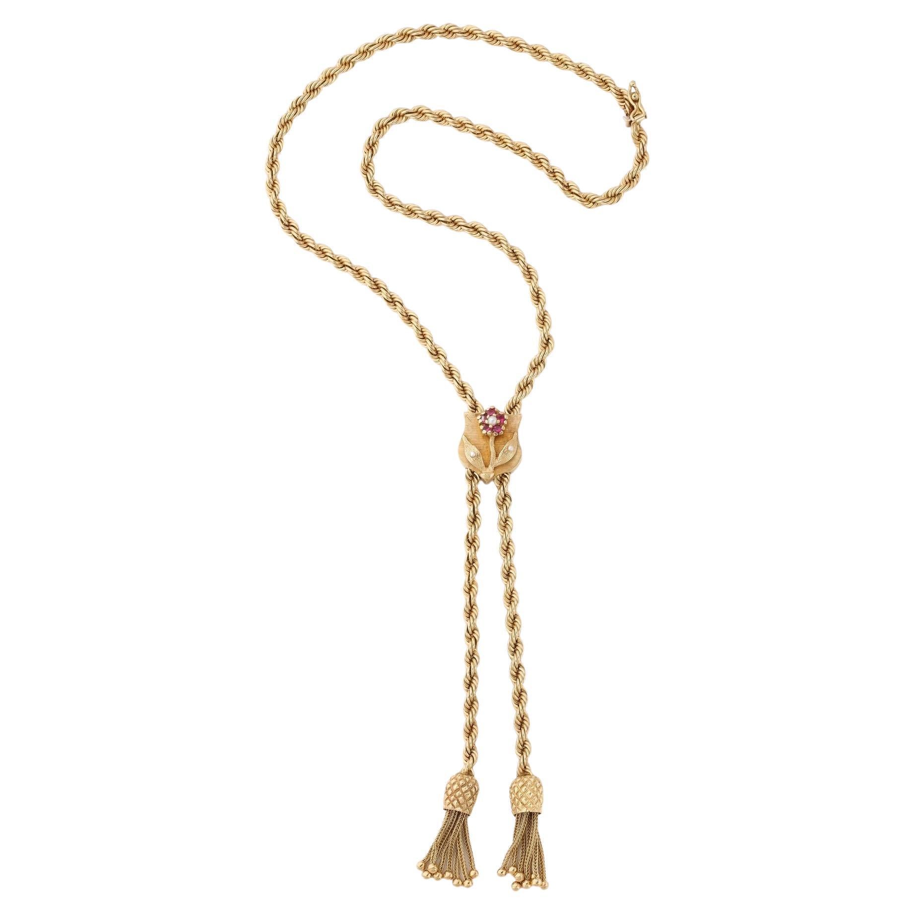 Retro Gold Lariat on Rope Twist Chain with Tassels and a Ruby and Pearl Flower For Sale