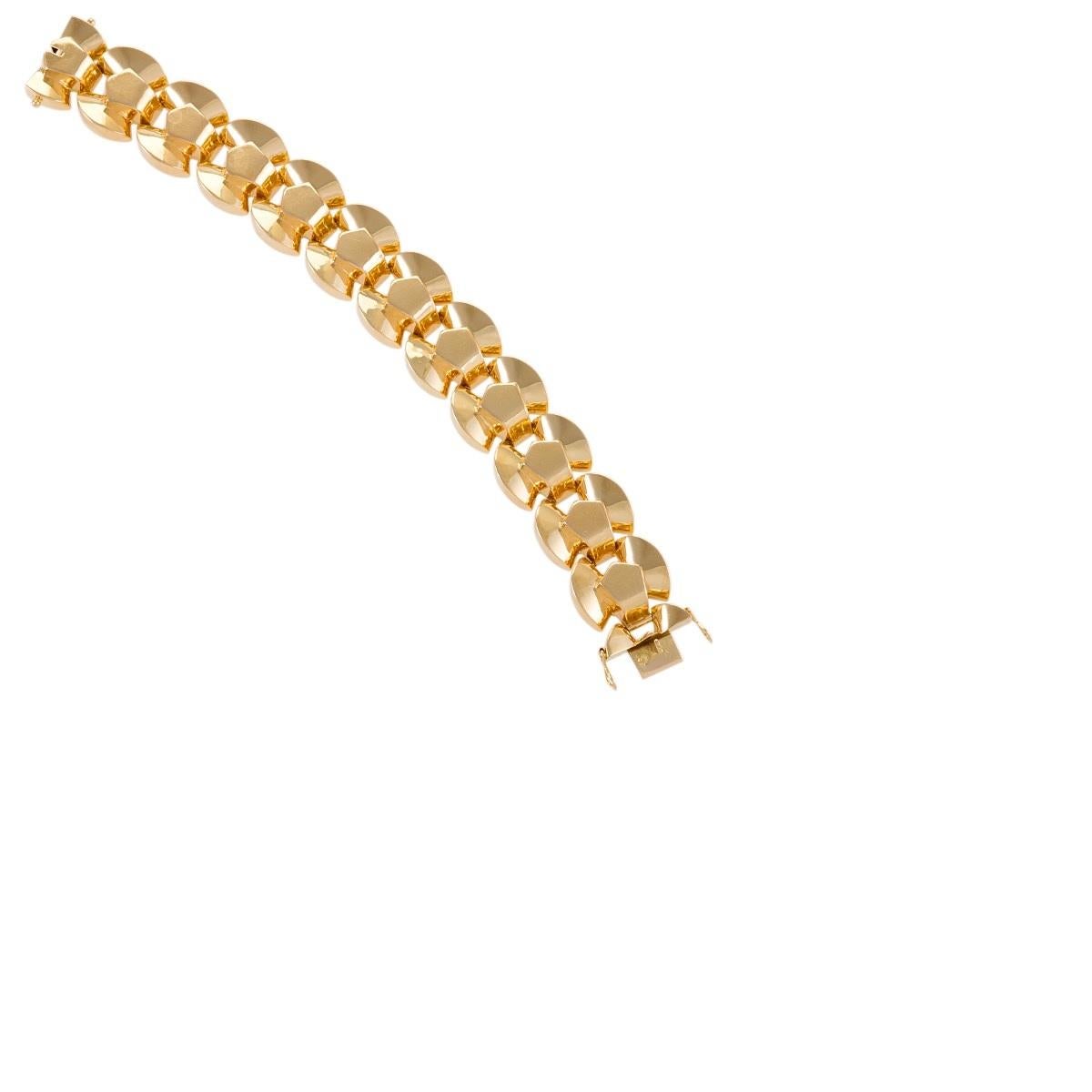Retro Gold Link Bracelet In Excellent Condition In New York, NY