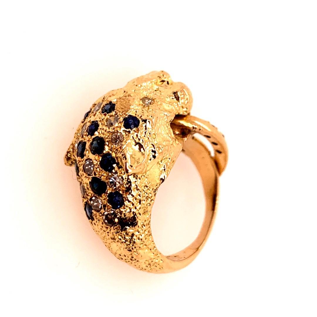 Women's Retro Gold Lion Ring APX .50 Carat Natural Diamond Sapphire Gem Stone circa 1960 For Sale