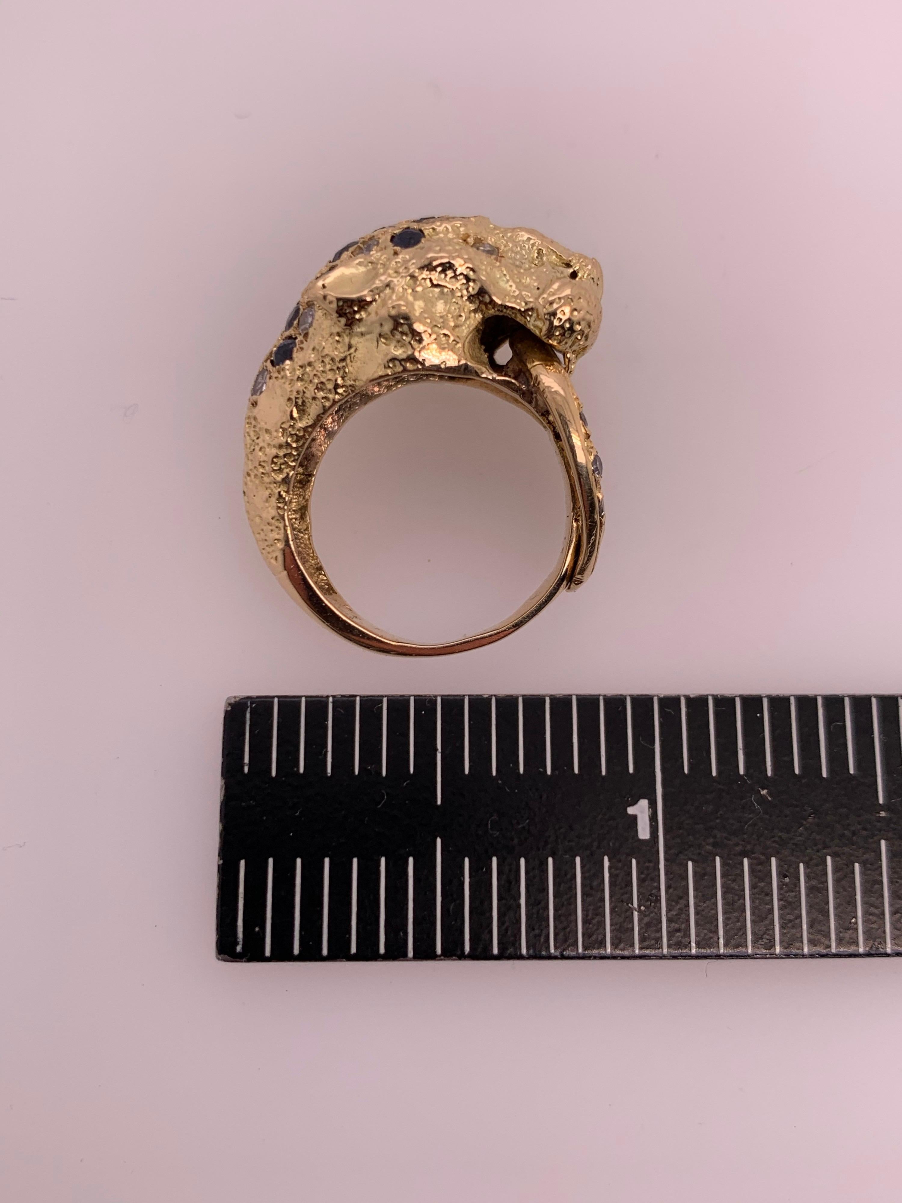 Bague rétro en or avec lion APX 0,50 carat, diamant naturel, saphir et pierre précieuse, datant d'environ 1960 en vente 4