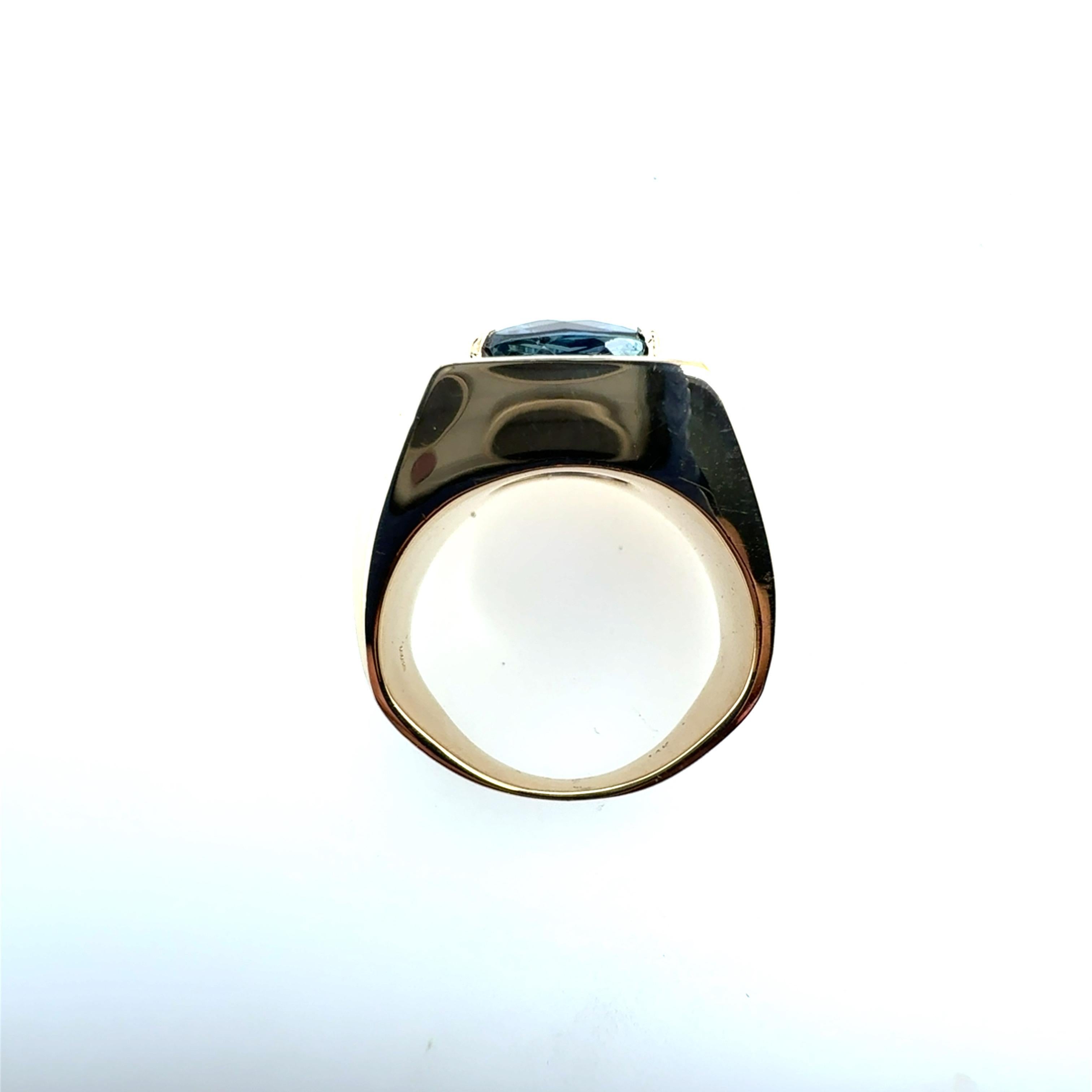 Retro Gold Herren 9,5 Karat natürlichen Tansanit & Diamant Statement Ring CIRCA 1980 im Angebot 2