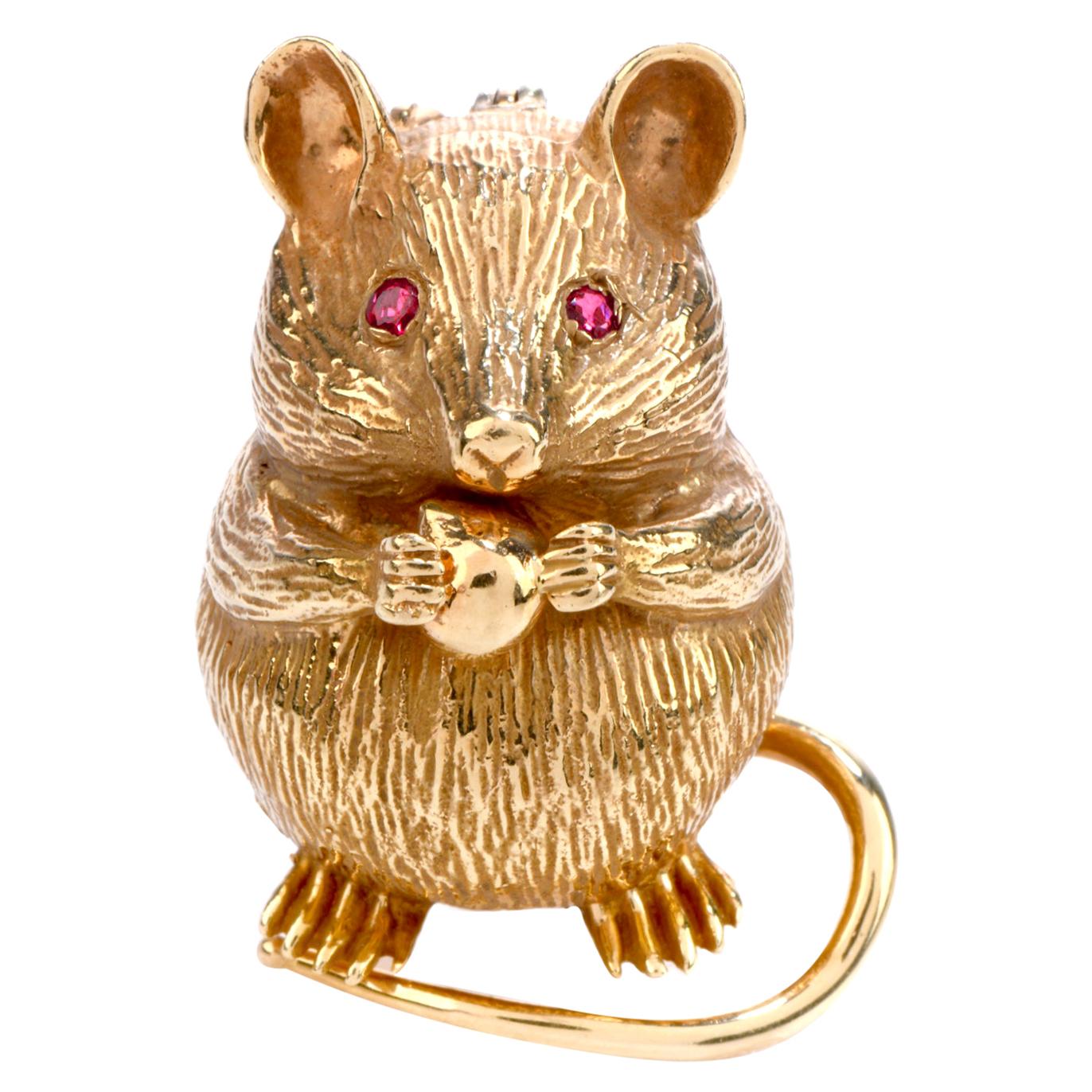 Retro Gold Mouse Ruby Textured Brooch Pin Pendant