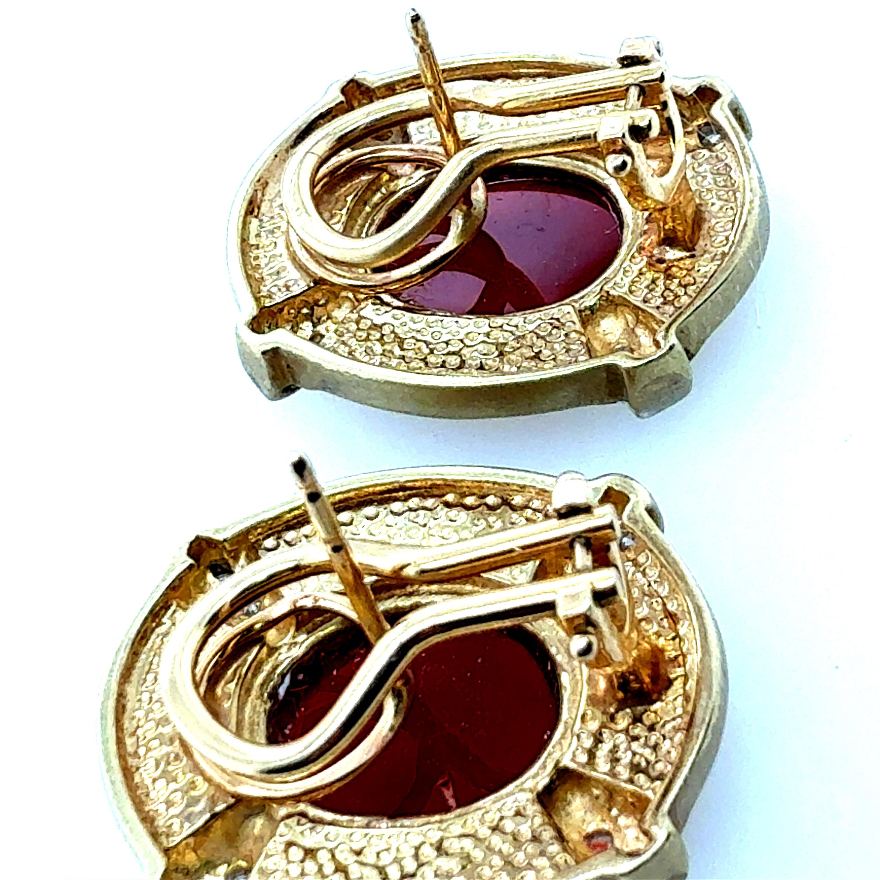 Retro Gold Natural Diamond and Roman Carnelian Intaglio Statement Earrings In Good Condition For Sale In Los Angeles, CA