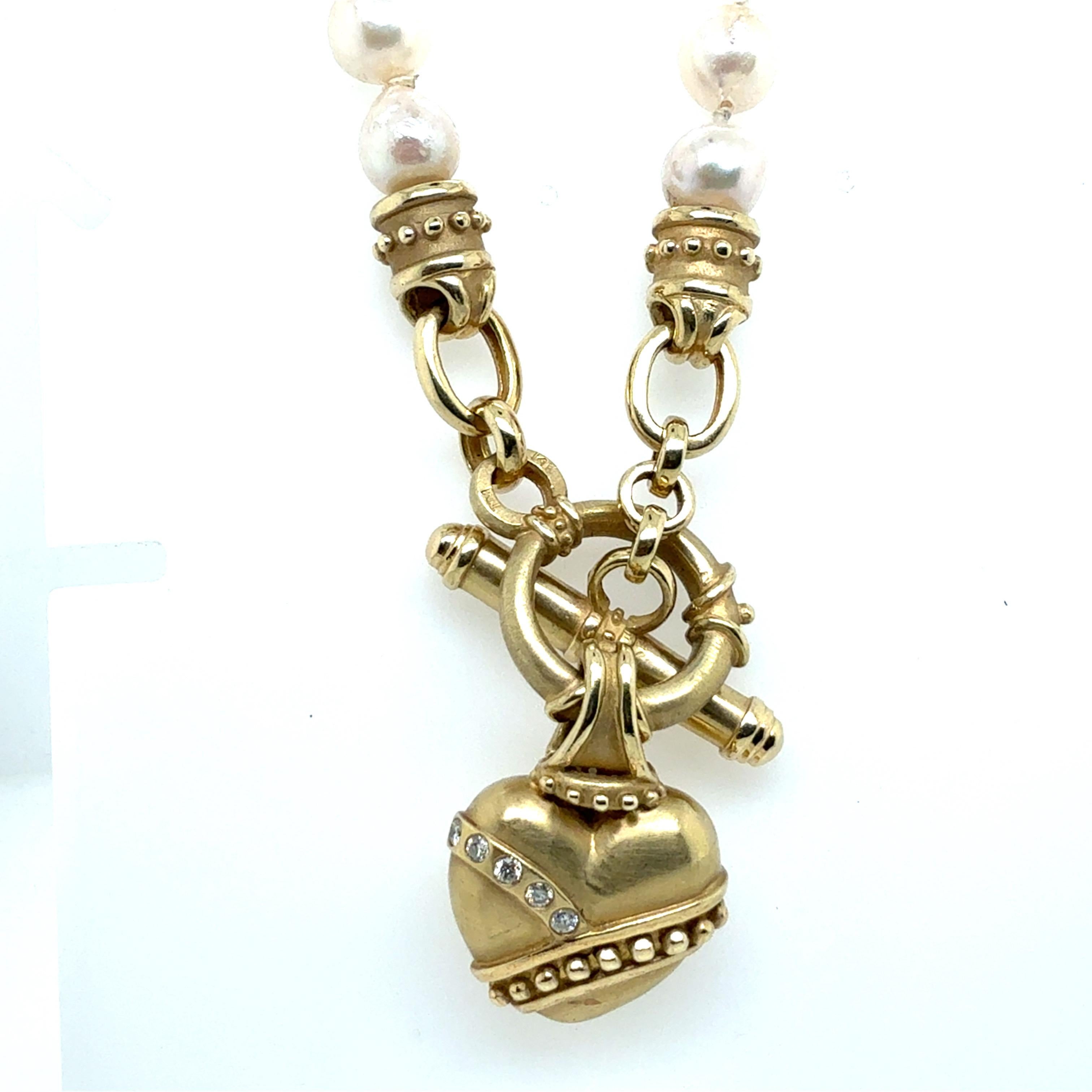 Taglio rotondo Collana retrò in oro con diamanti naturali e perle con chiusura a cuore 1980 in vendita