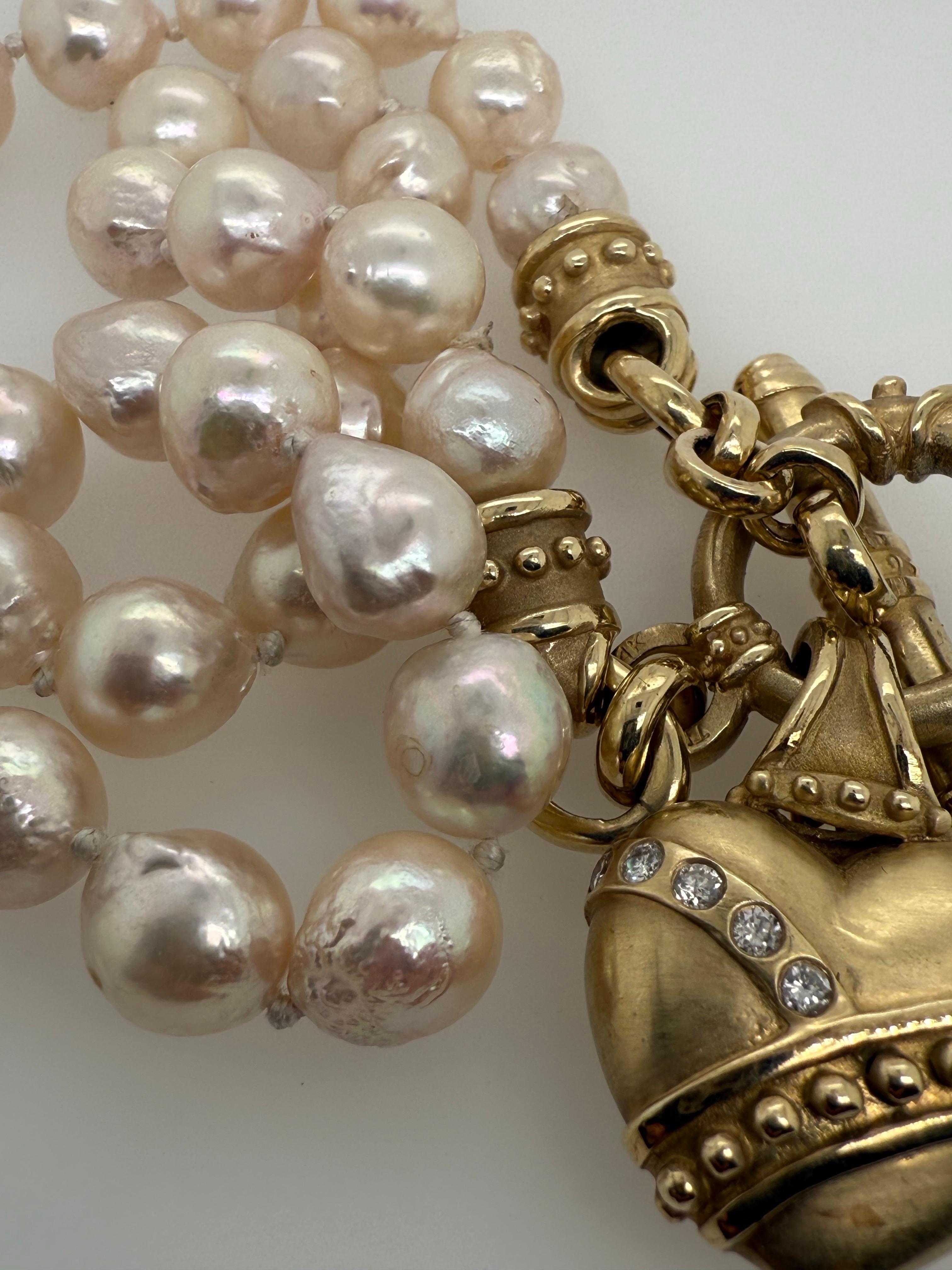Collana retrò in oro con diamanti naturali e perle con chiusura a cuore 1980 in vendita 1