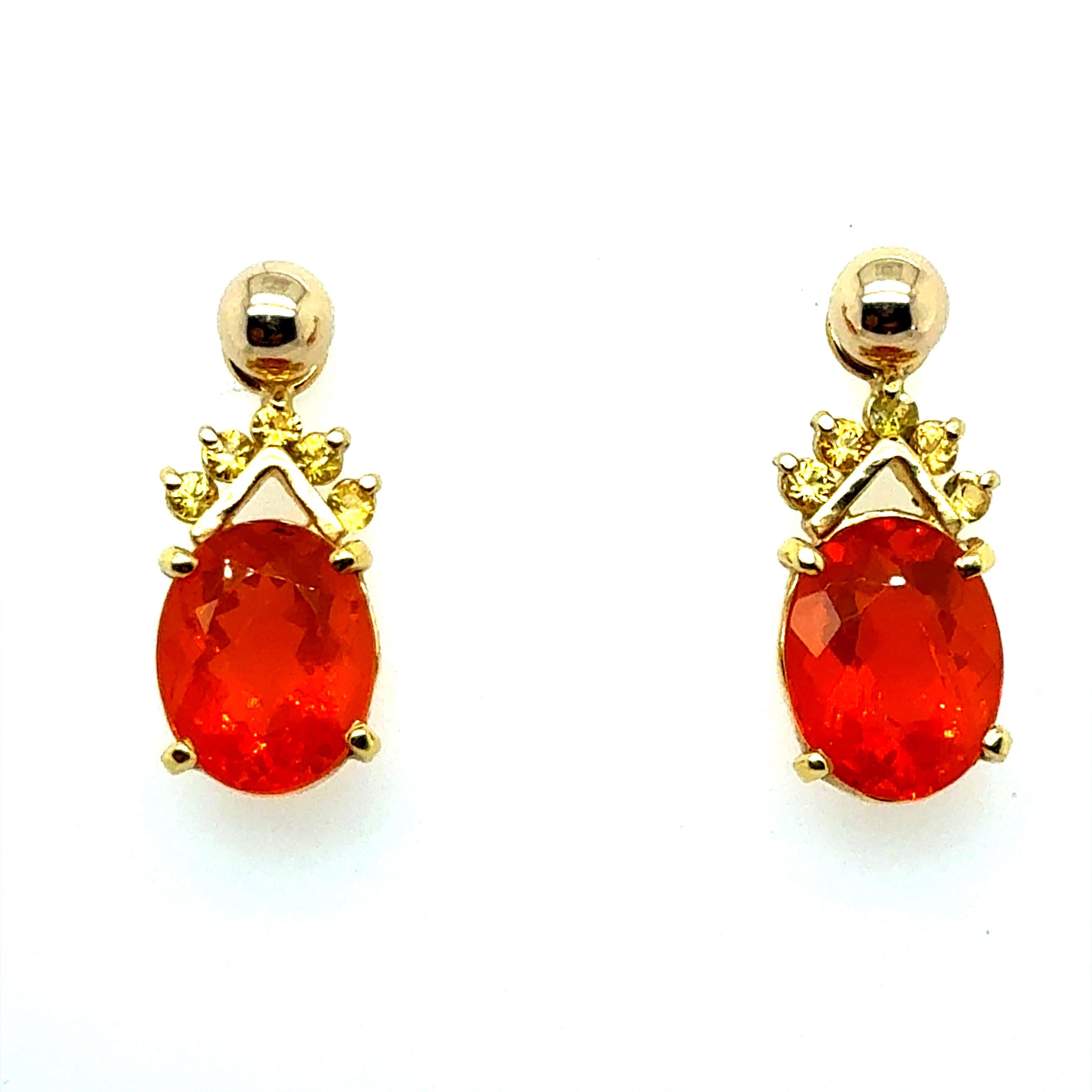 Retro Gold Natural Oval Orange Mexican Opal Statement Drop Earrings In Good Condition For Sale In Los Angeles, CA