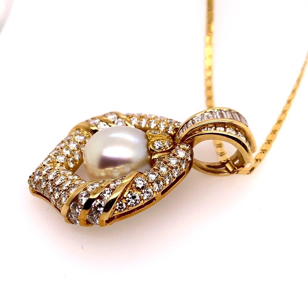 Women's Retro Gold Necklace 7.5 Carat Natural Round Colorless Diamond & Pearl circa 1950 For Sale