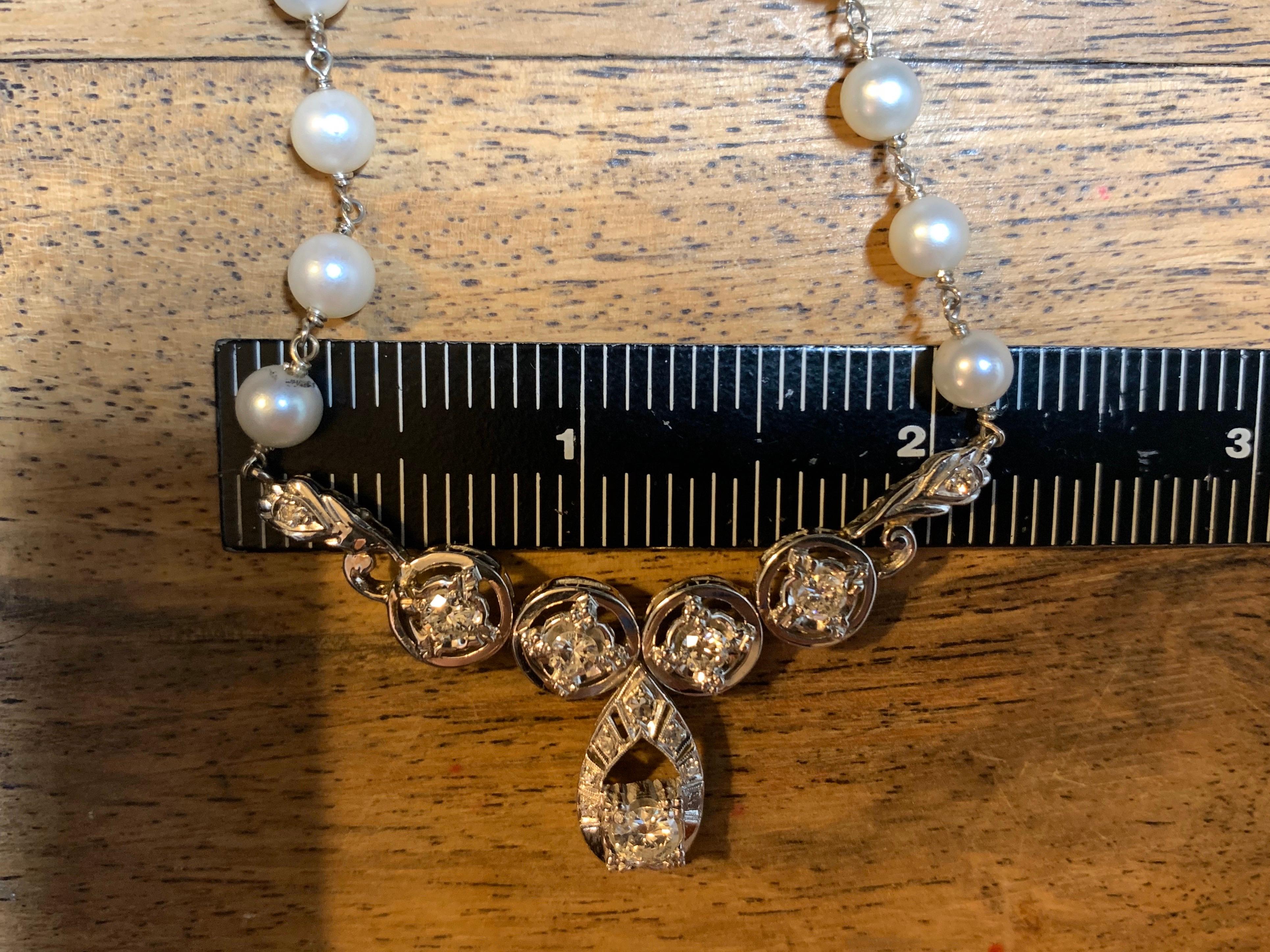 Collana in oro retrò con diamante rotondo da 1 carato naturale e perla circa 1970 in vendita 1