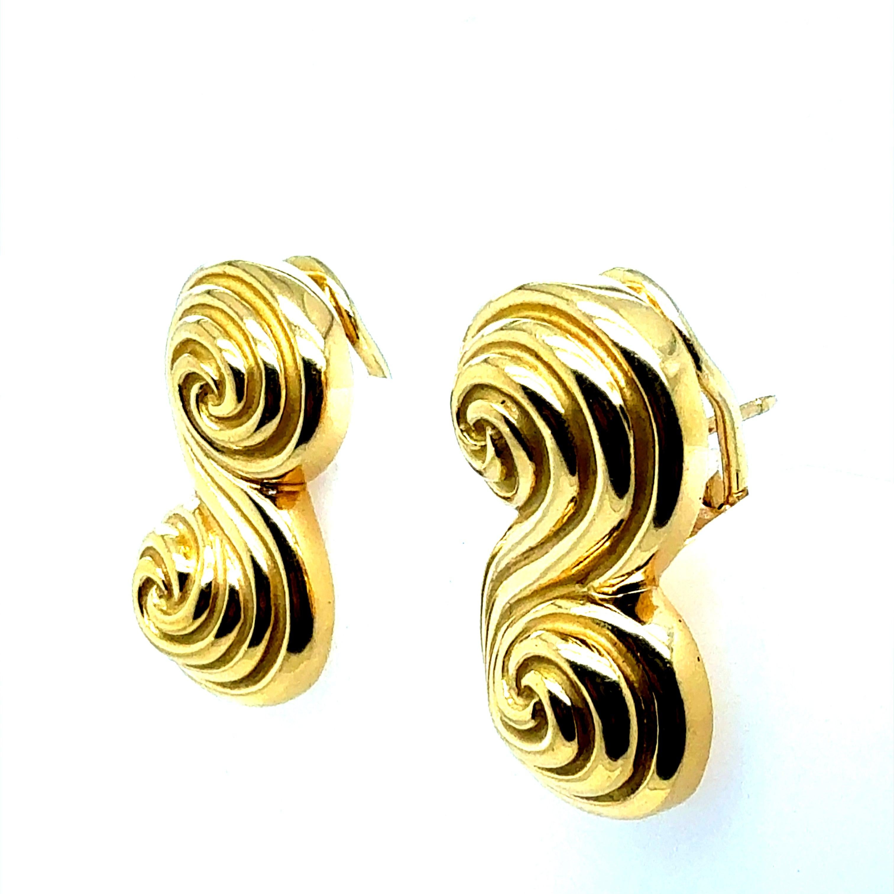 Retro Gold Original Tiffany and Company Spiro Statement Earrings, Circa 1990 For Sale 2